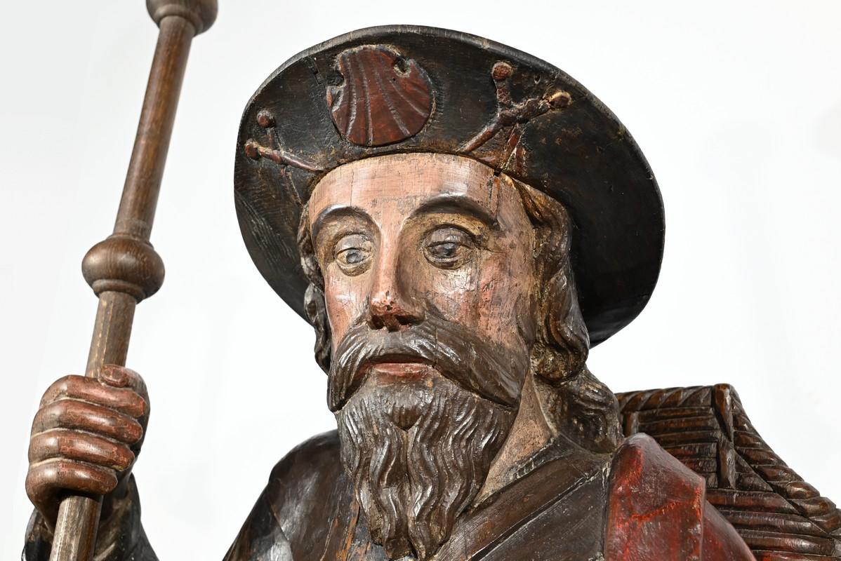 Importante scultura di San Giacomo in legno di quercia policromato - XVIII secolo in vendita 2