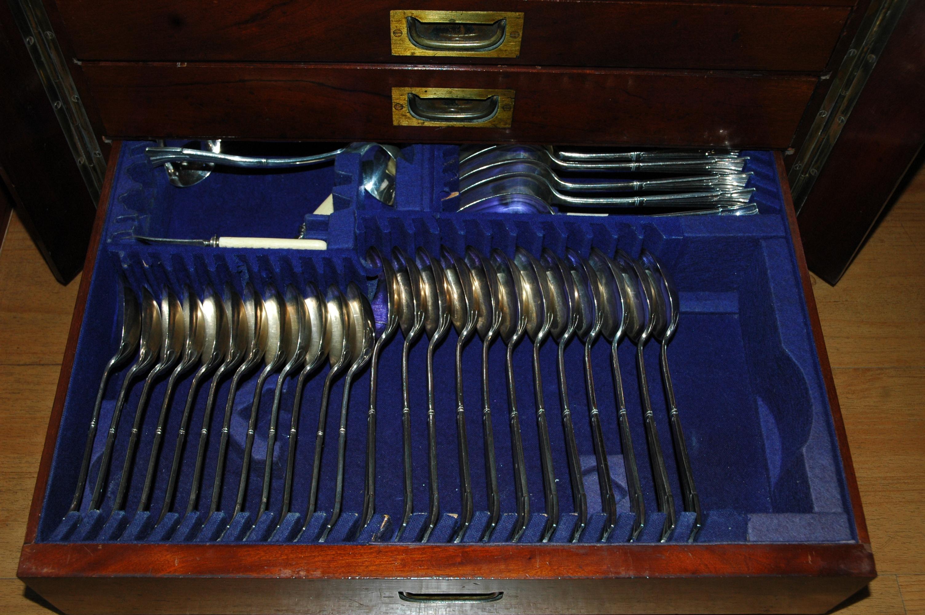 Important antique silver cutlery service with storage cabinet For Sale 2