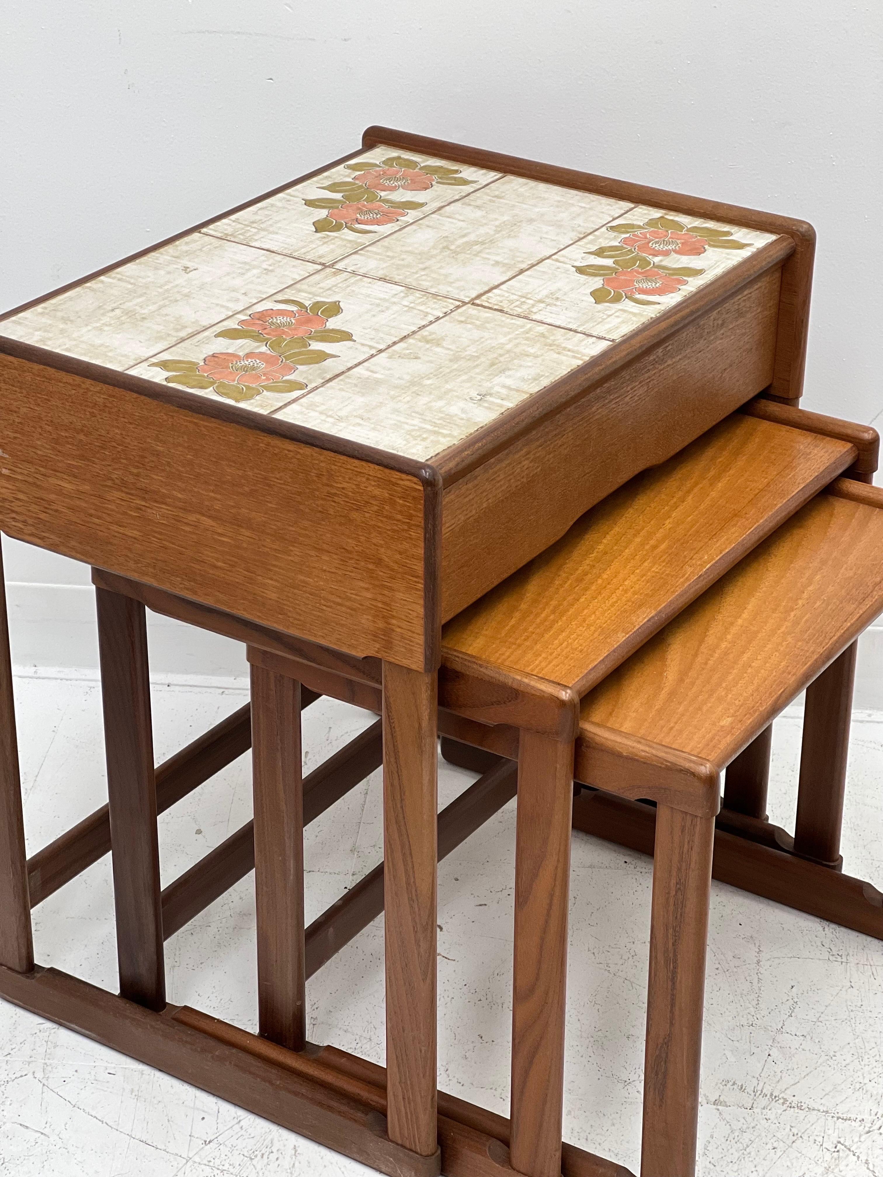 Imported Solid Teak Danish Modern Tile Top Nesting Table For Sale 4