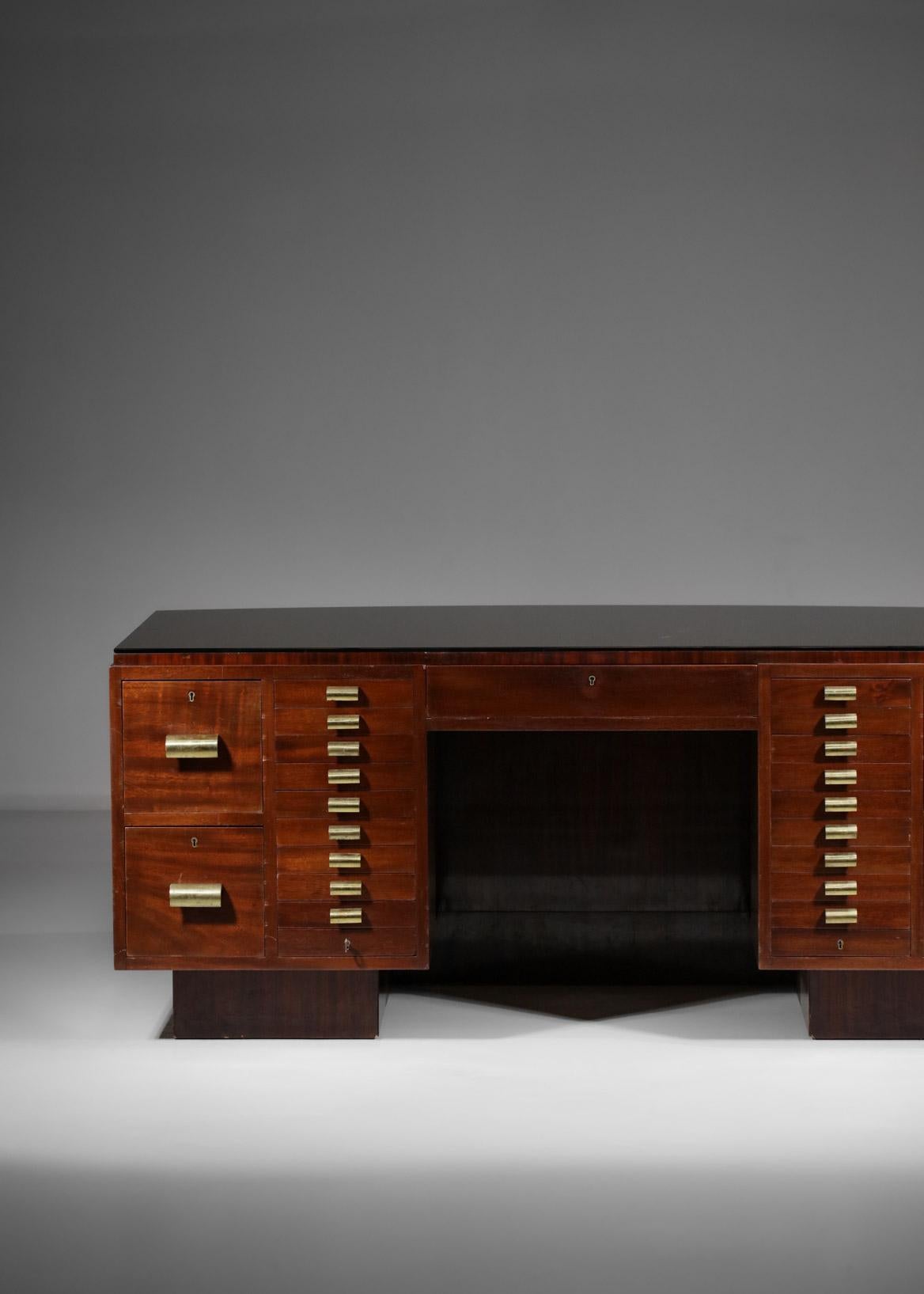 Imposing 1940's French Modernist Desk in Mahogany in Style of Dupré Lafon, E498 For Sale 12