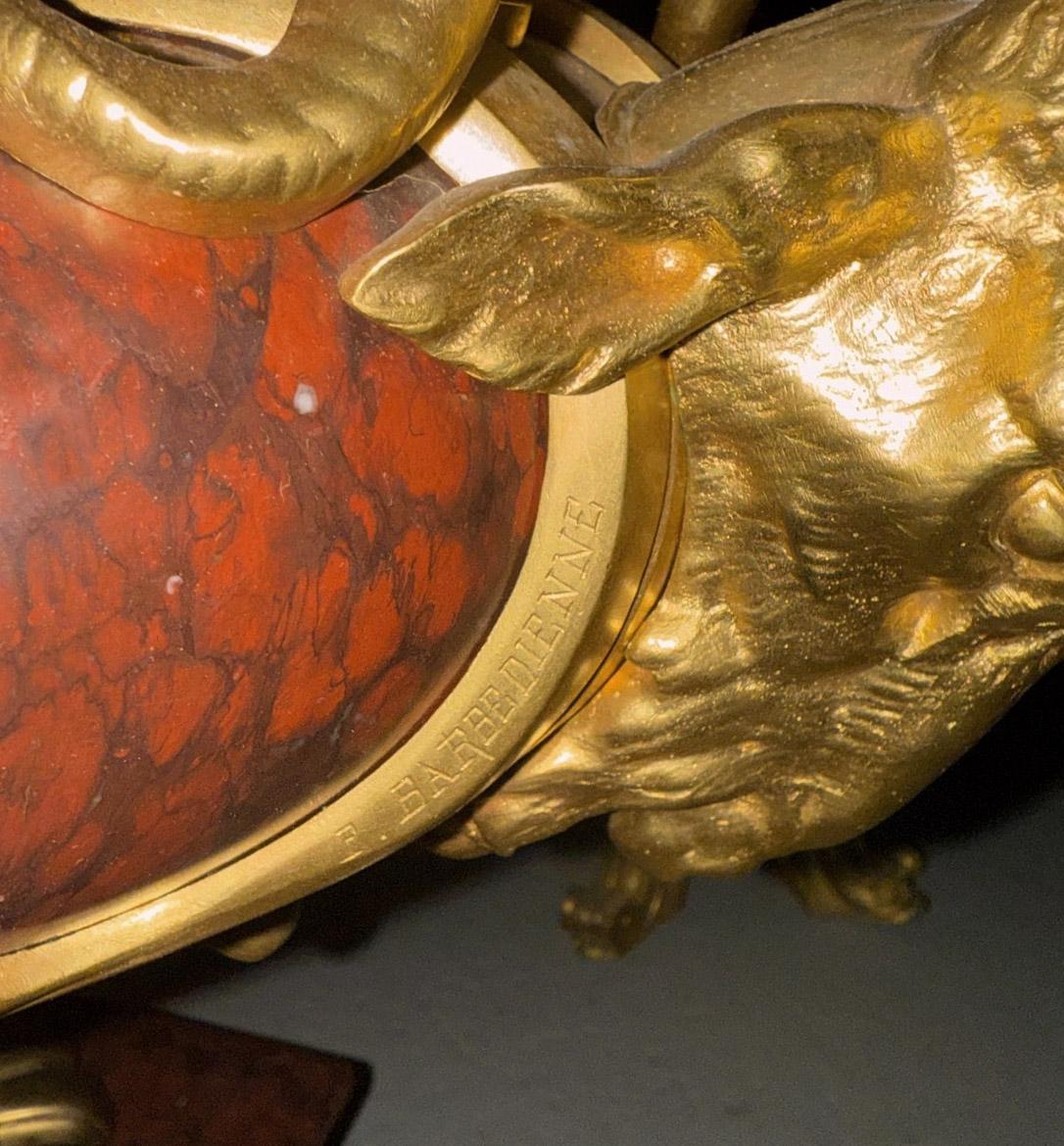 Französische Jardiniere aus rotem Marmor mit Bronzebeschlägen aus dem 19. Jahrhundert von Barbedienne im Angebot 3