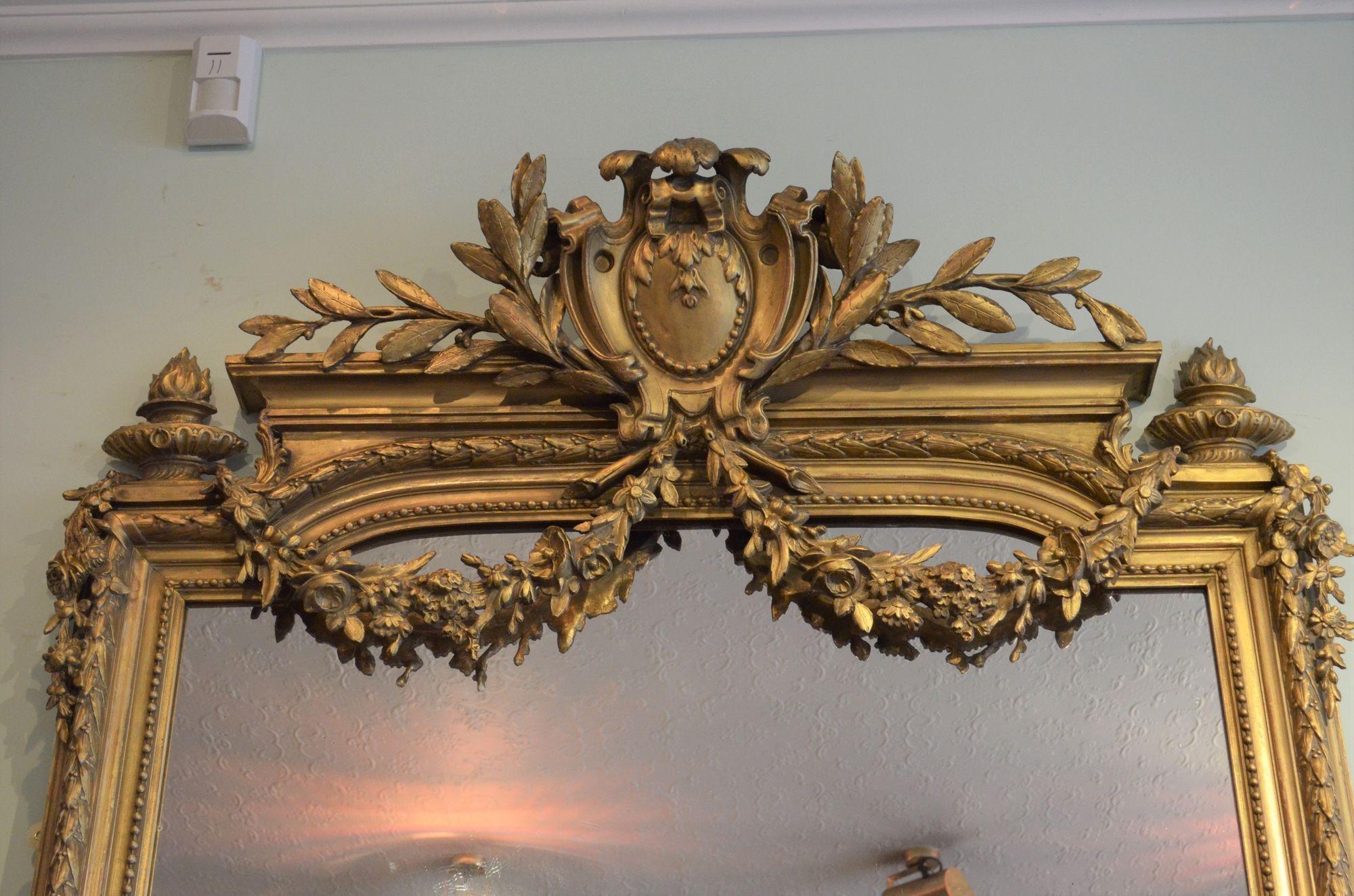 Imposing 19th Century Large Gilt Mirror For Sale 10