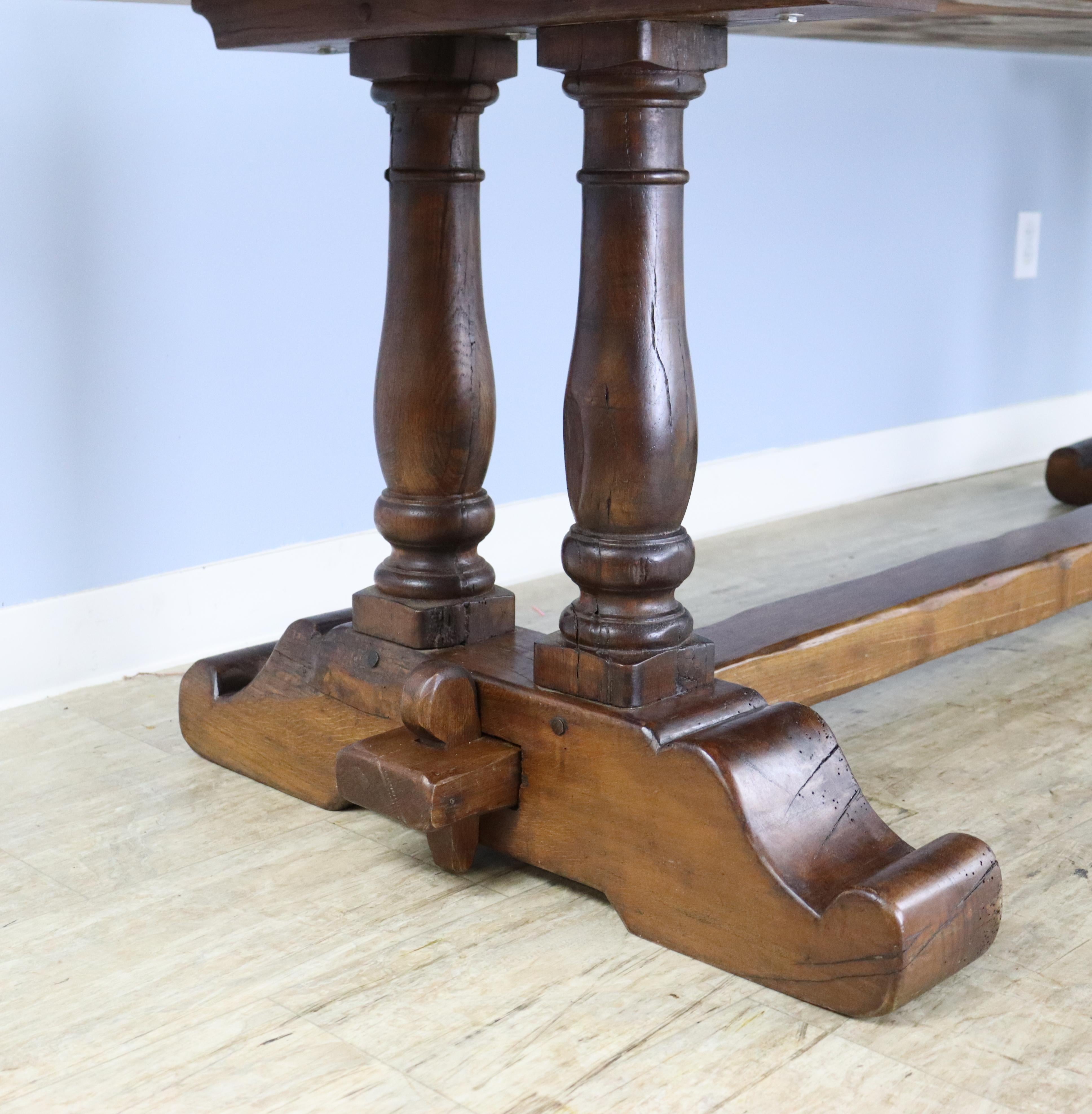 Imposing 19th Century Oak Dining Table with Double Barrel Supports In Good Condition For Sale In Port Chester, NY