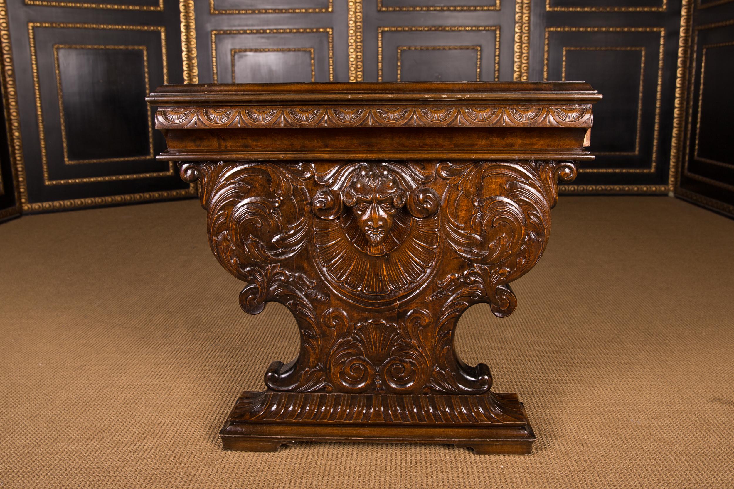 Imposing Antique Desk Neo Renaissance, circa 1890 5