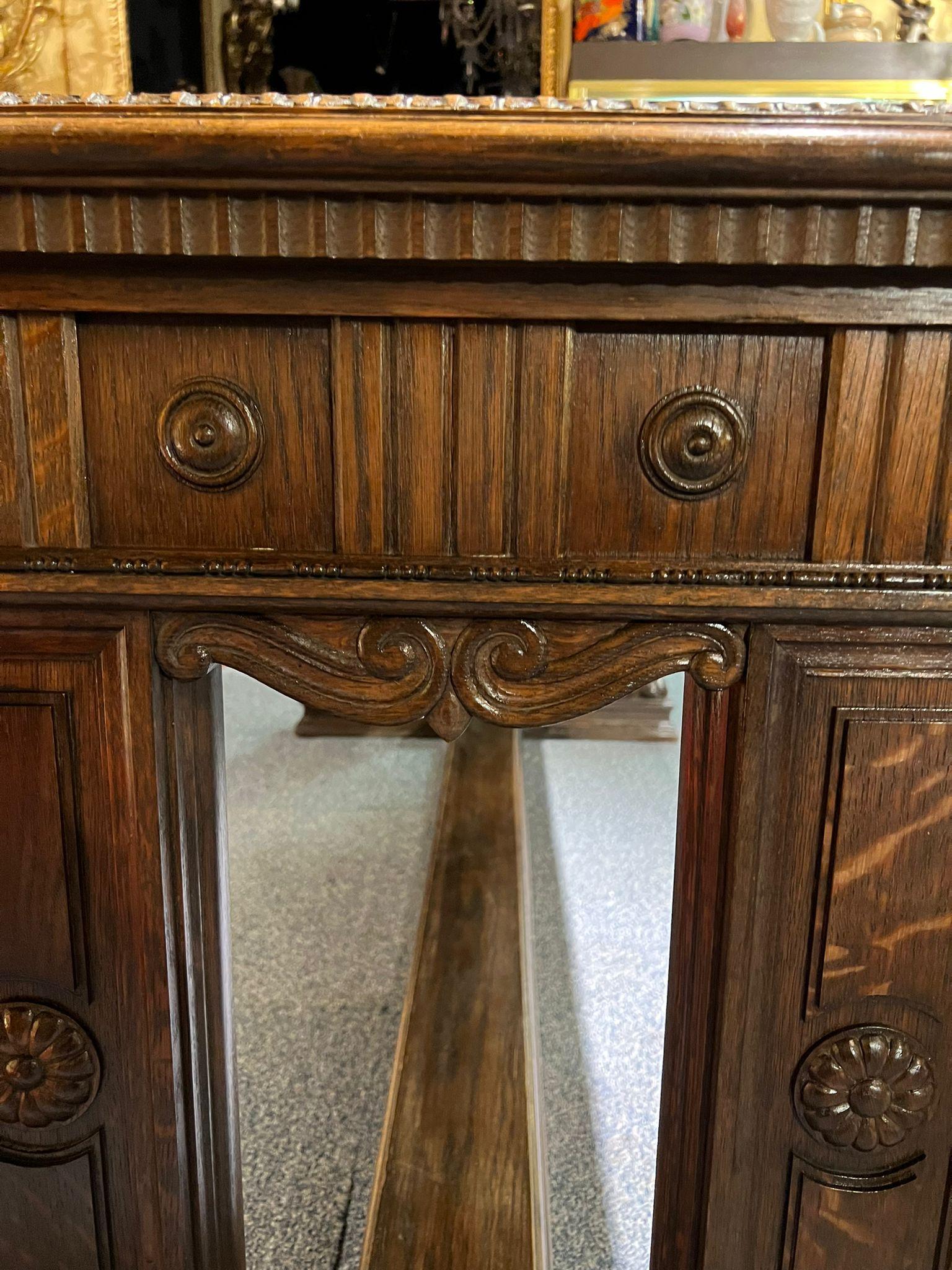 Imposing Antique Oakwood Desk Neo Renaissance with carved lions 19th century For Sale 9