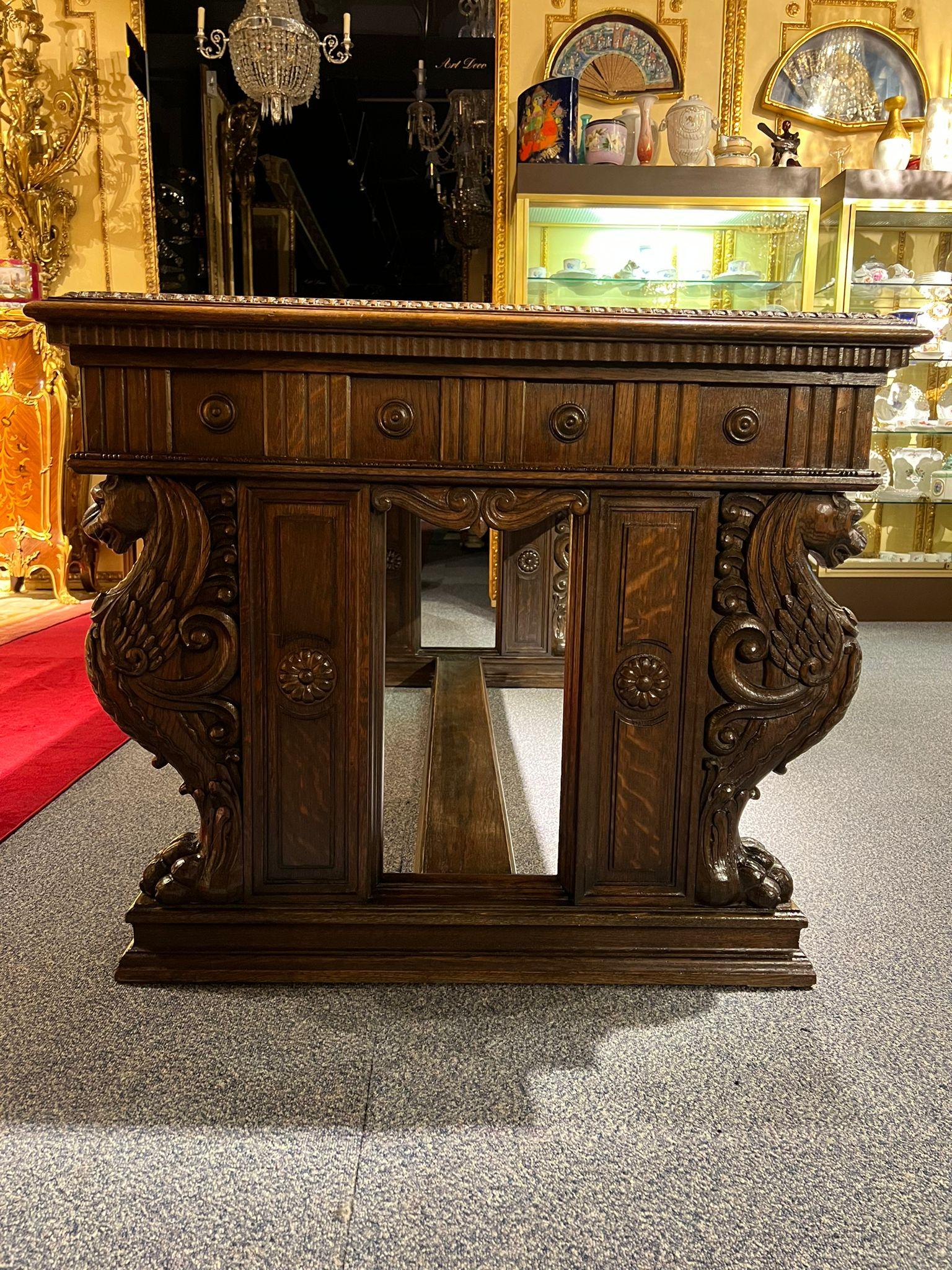 Imposing Antique Oakwood Desk Neo Renaissance with carved lions 19th century For Sale 1