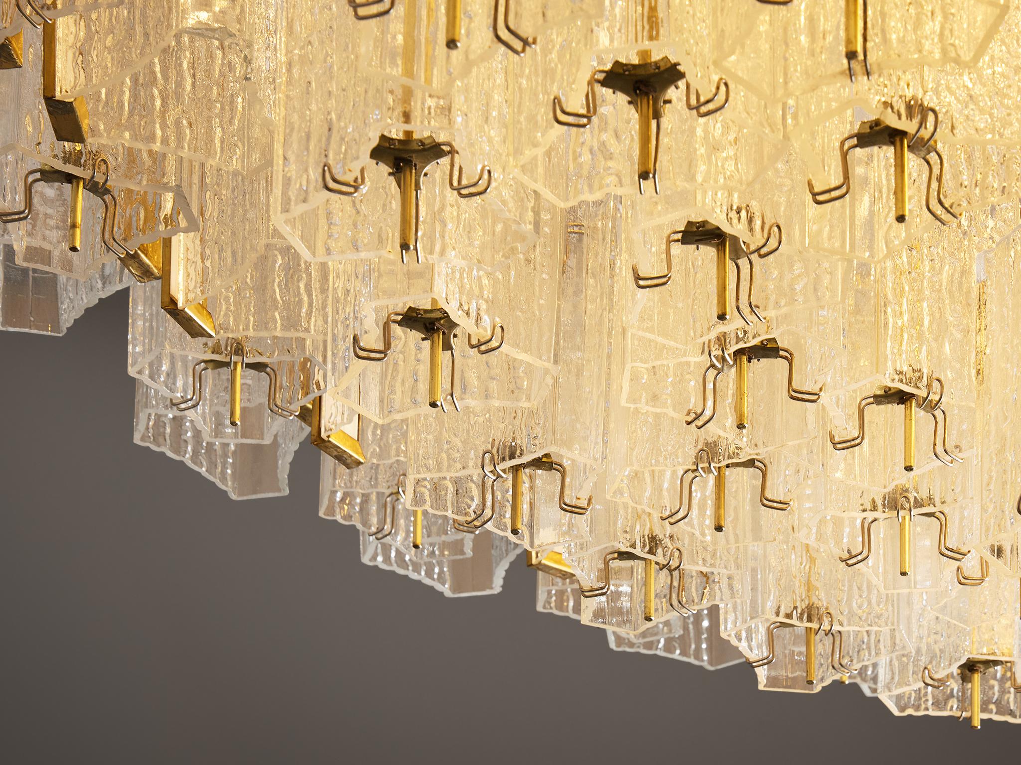 Late 20th Century Imposing Chandelier in Textured Glass and Brass 5.7 feet  For Sale