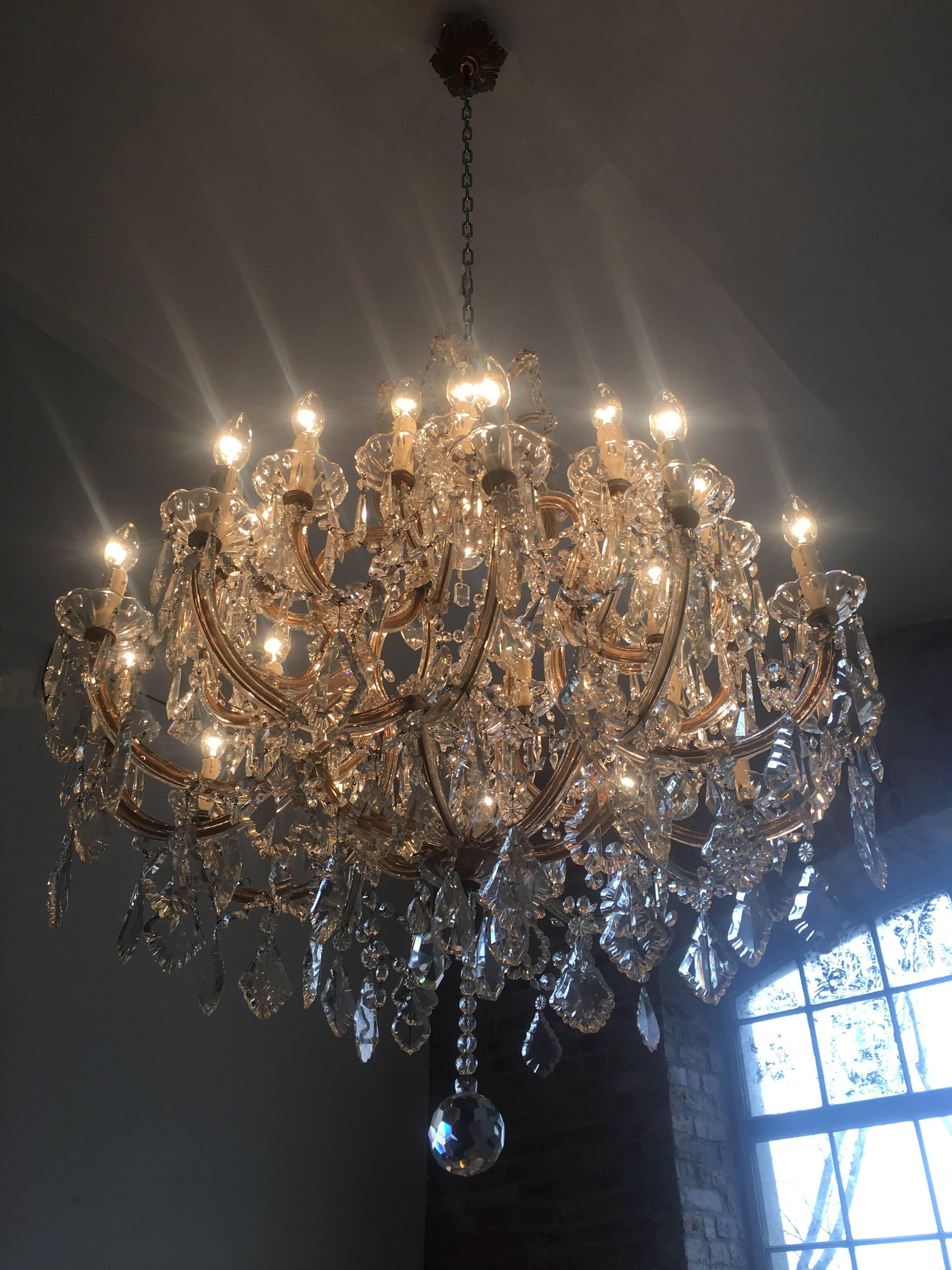 Imposing Crystal Chandelier Maria Theresa Style, Murano, 1950 7