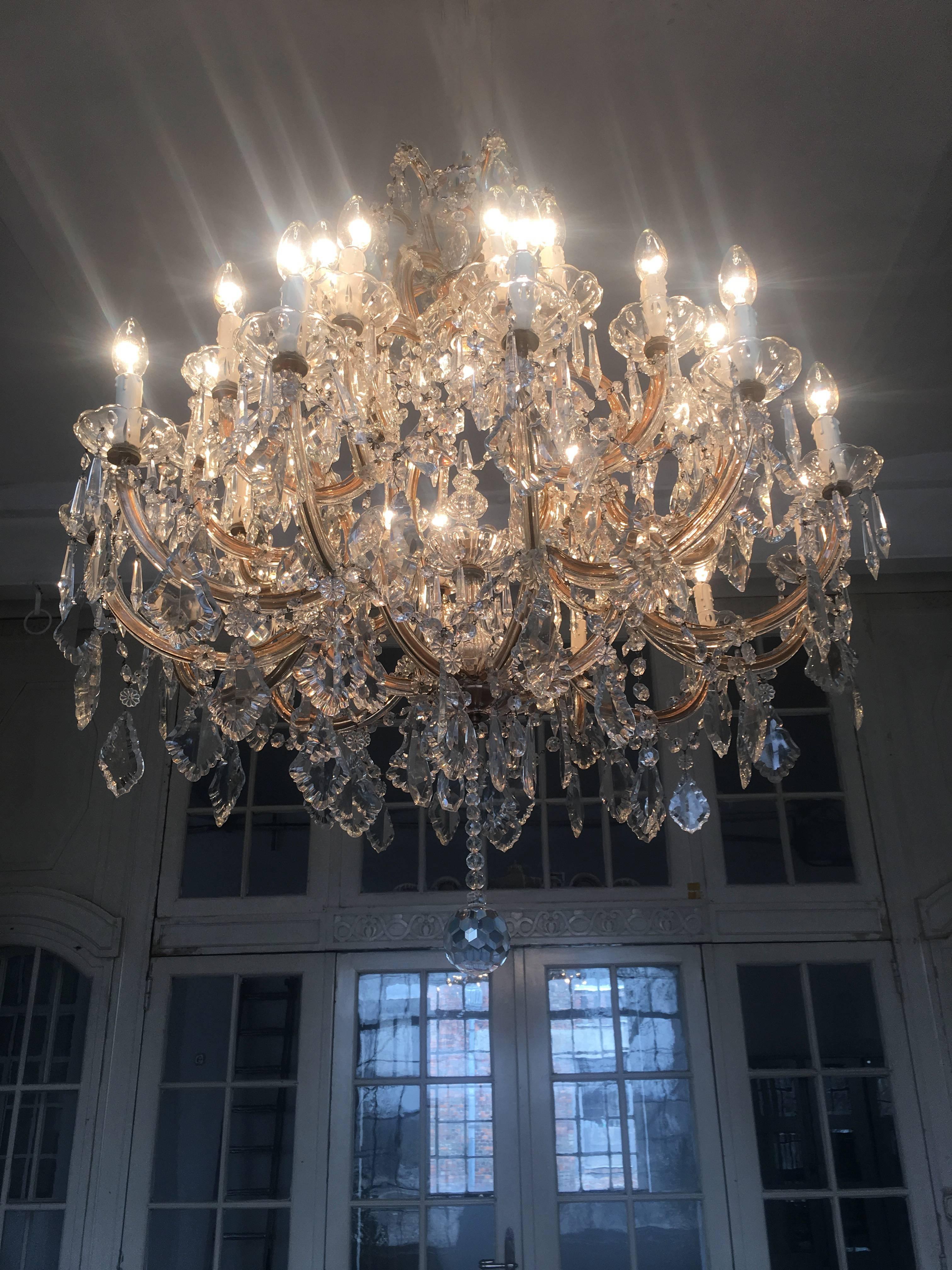 Imposing Crystal Chandelier Maria Theresa Style, Murano, 1950 4