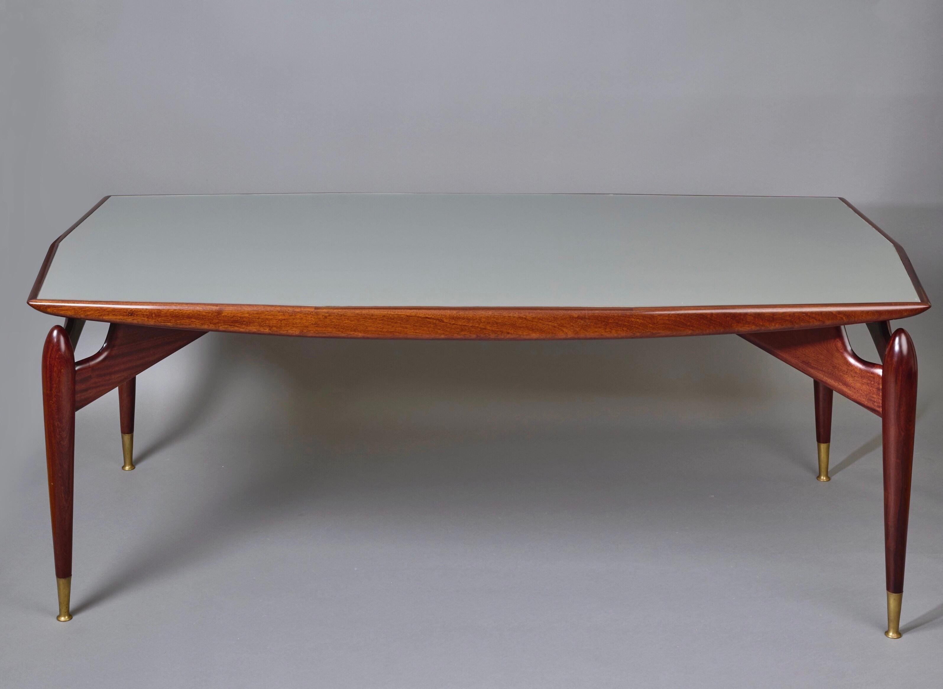Giuseppe Scapinelli: Dining Table in Mahogany & Back-Painted Glass, Italy 1950's For Sale 2