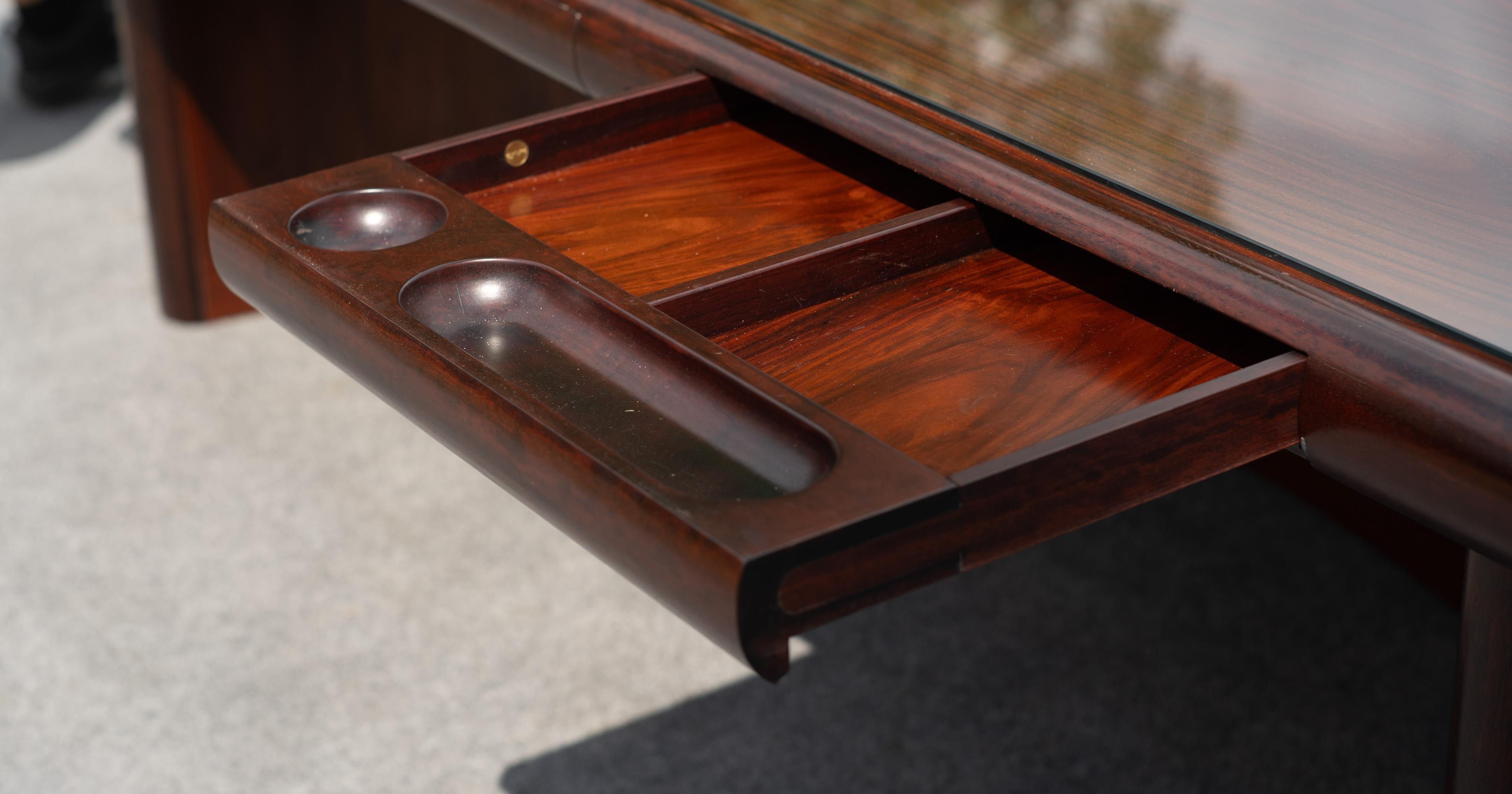 Imposing Dyrlund Rosewood Executive 'Super Skyline' Desk, Made in Denmark, 1970s For Sale 2