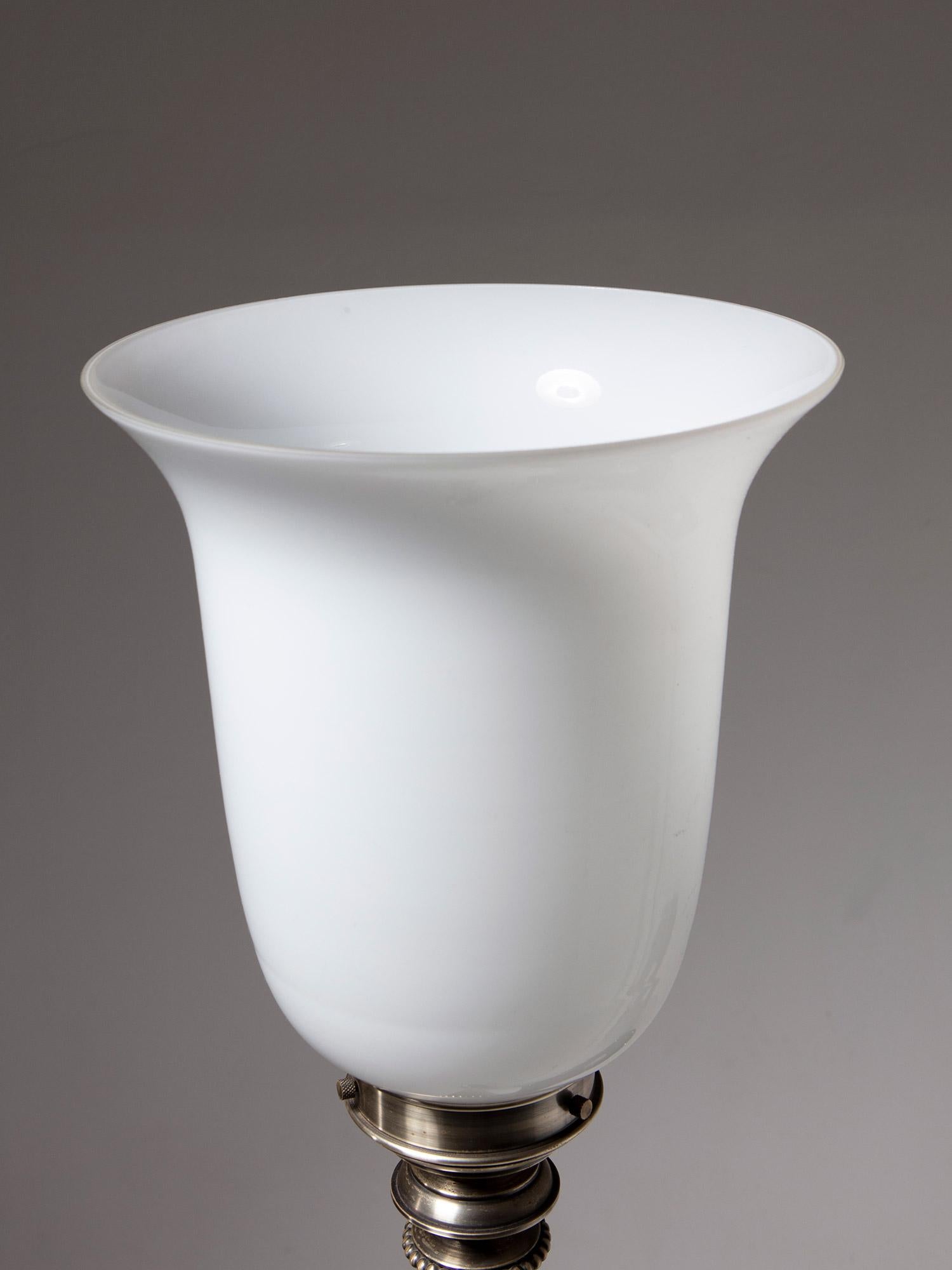 Imposing Floor Lamp Attributed to Arredoluce, Italy, 1960s For Sale 3