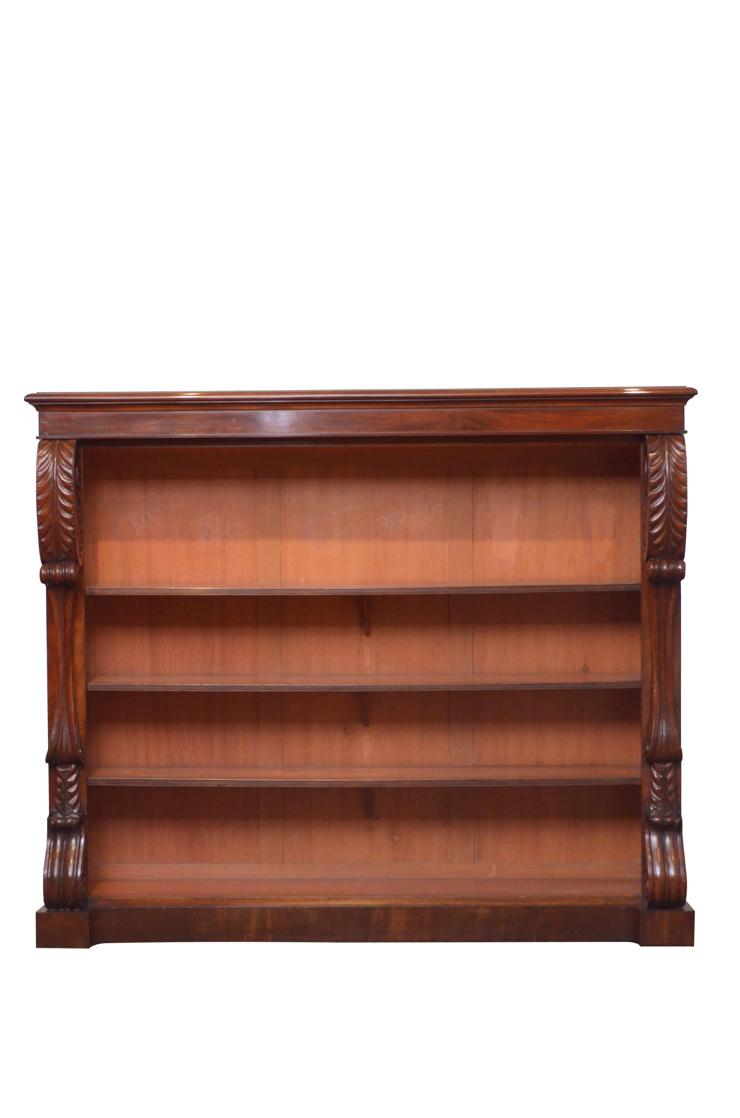 Imposing William IV Mahogany Open Bookcase In Good Condition For Sale In Whaley Bridge, GB