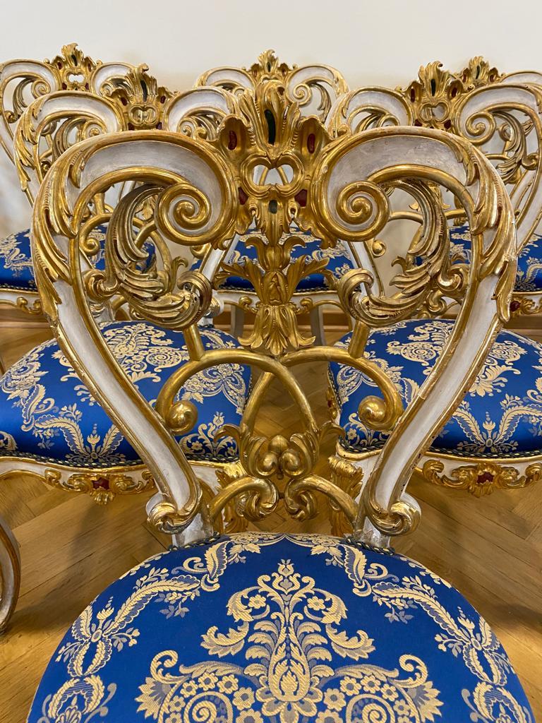 Impresionantes 12 sillas Primer Imperio Napoleón III Principios del siglo XIX Vendidas en Sotheby's Francés en venta
