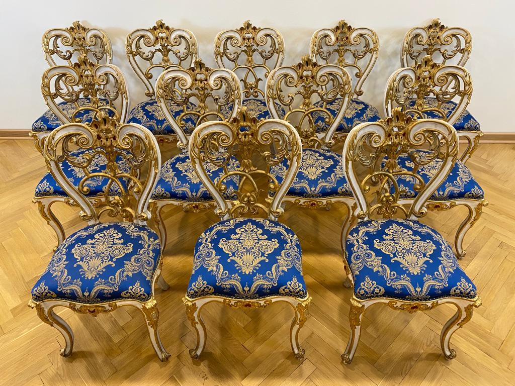 Beeindruckende 12 Stühle aus dem Ersten Kaiserreich Napoleon III., frühes 19. Jahrhundert, verkauft bei Sotheby's (Holz) im Angebot