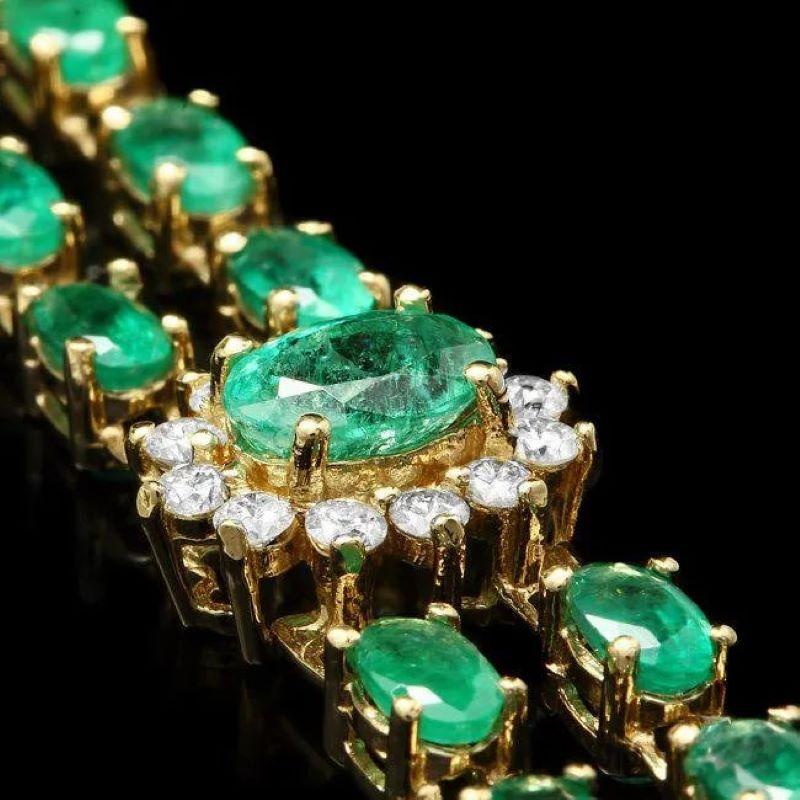Taille mixte Bracelet impressionnant en or jaune massif 14 carats avec émeraudes naturelles et diamants de 13,30 carats en vente