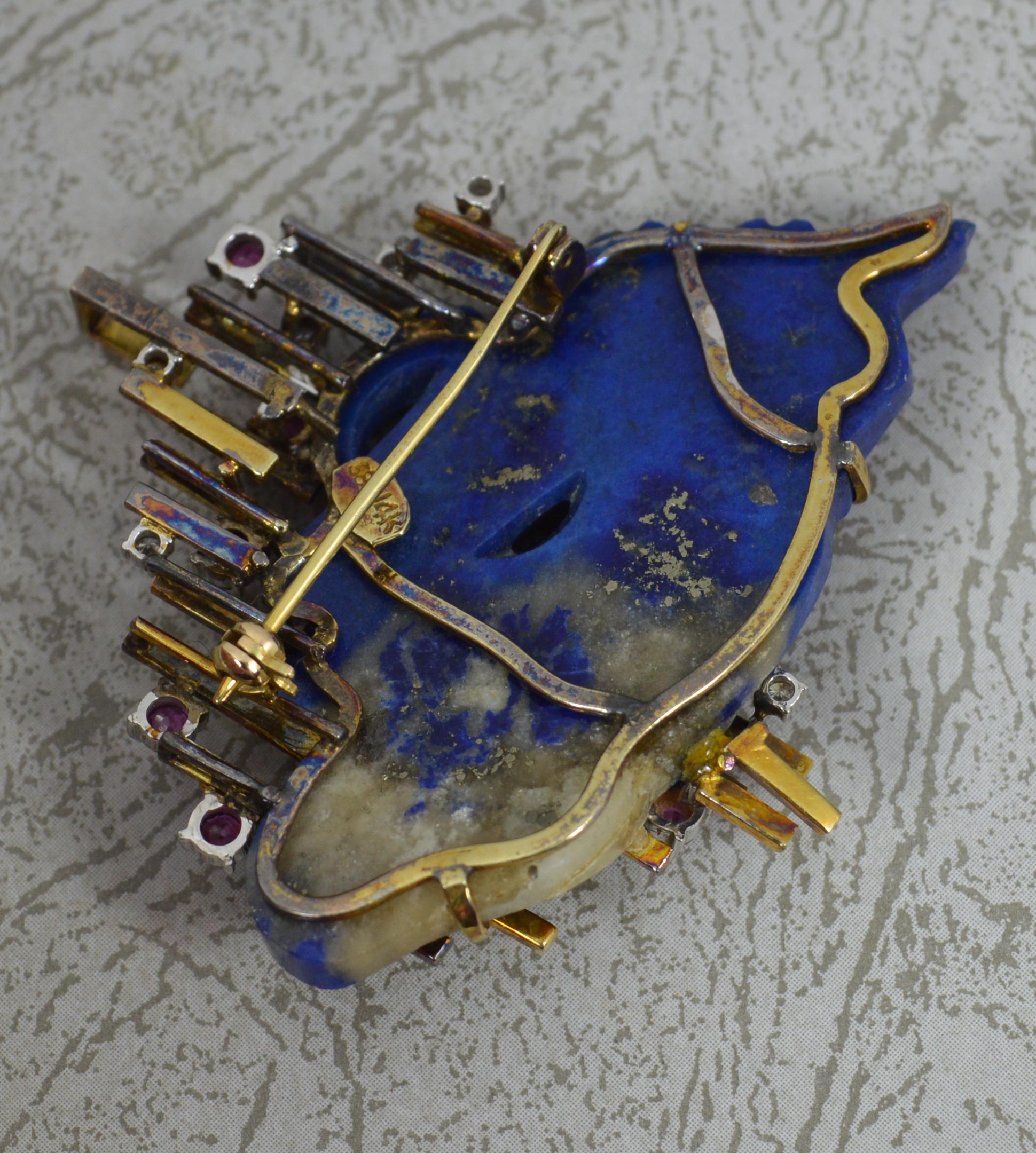 Impressive 14ct Gold Carved Lapis Lazuli Fish Ruby and Diamond Retro Brooch For Sale 1