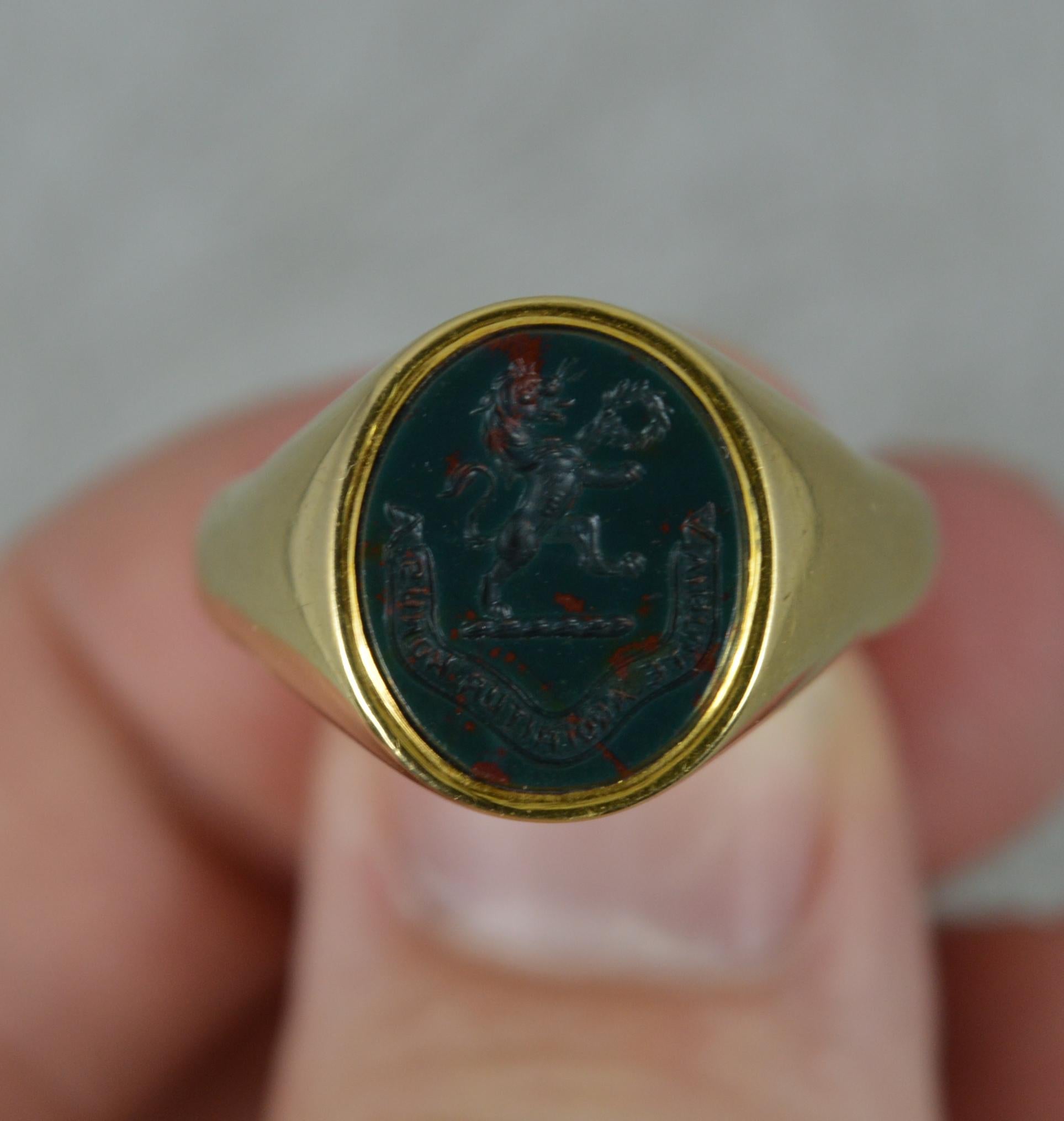 Victorian Impressive 18 Carat Gold and Bloodstone Lion Intaglio Signet Ring Richardson