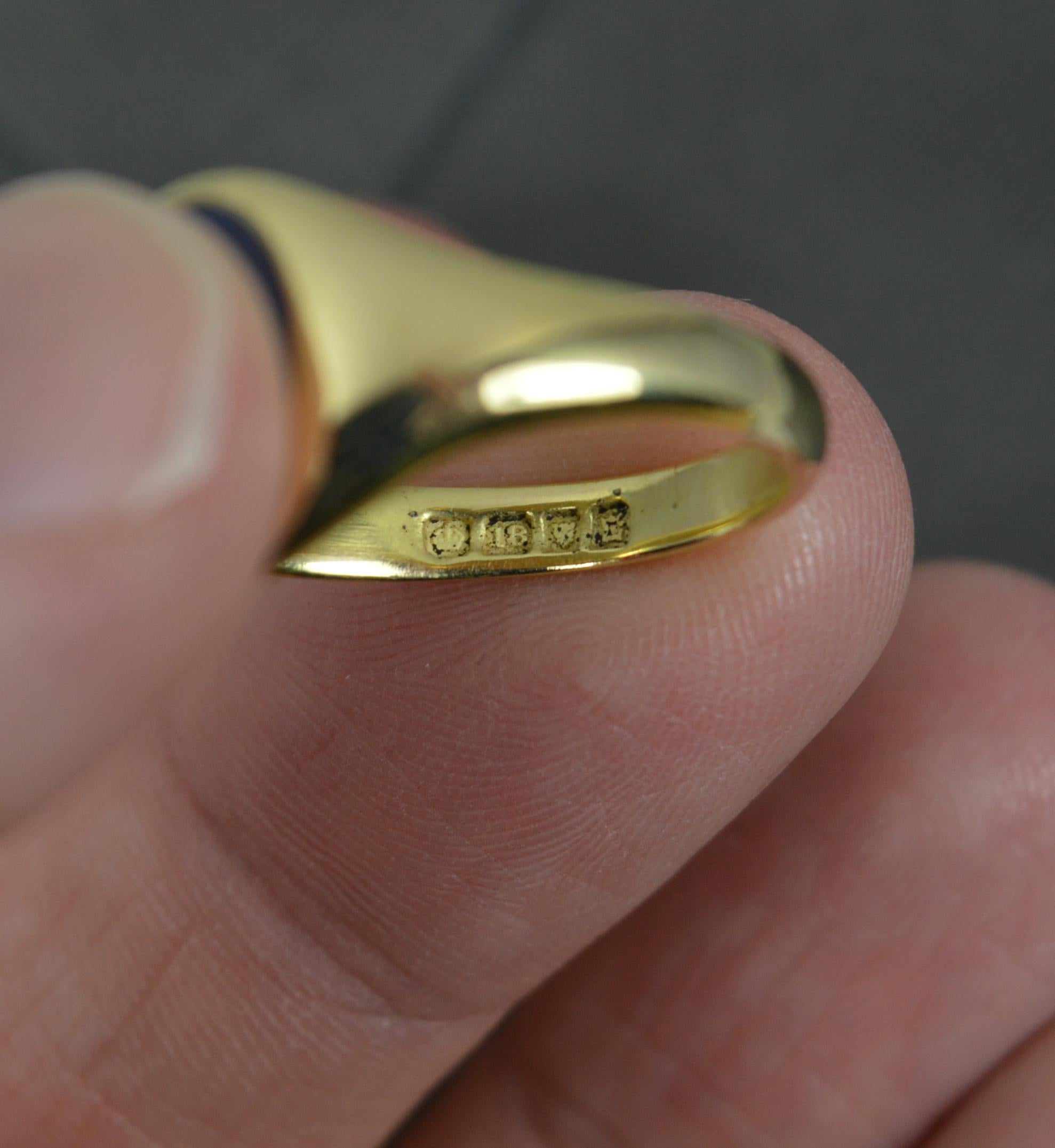 Women's or Men's Impressive 18 Carat Gold and Enamel Skull Signet Ring For Sale