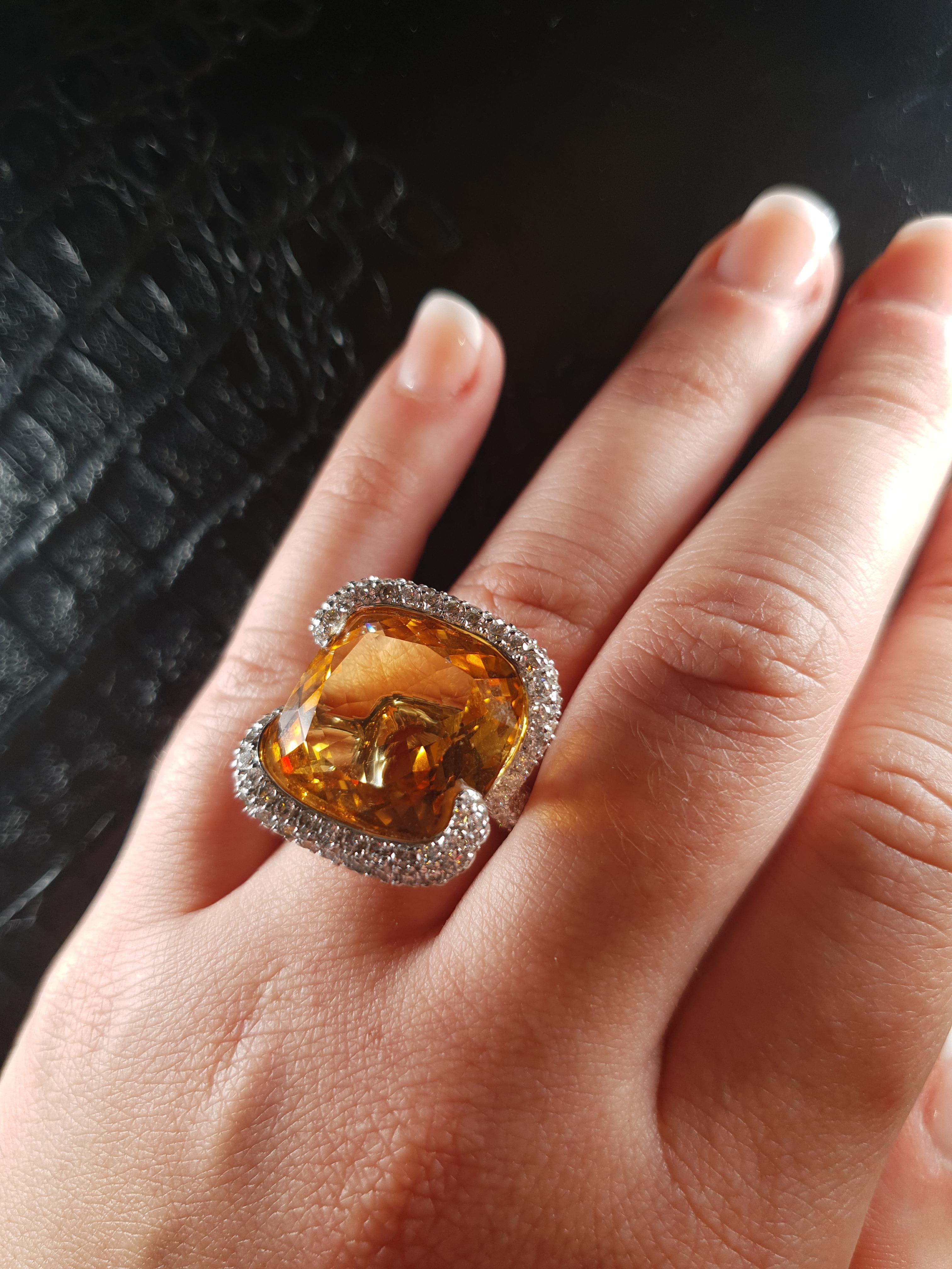 Impressive 18kt  White Gold Ring with 20ct Honey Citrine, 4ct Diamonds For Sale 6