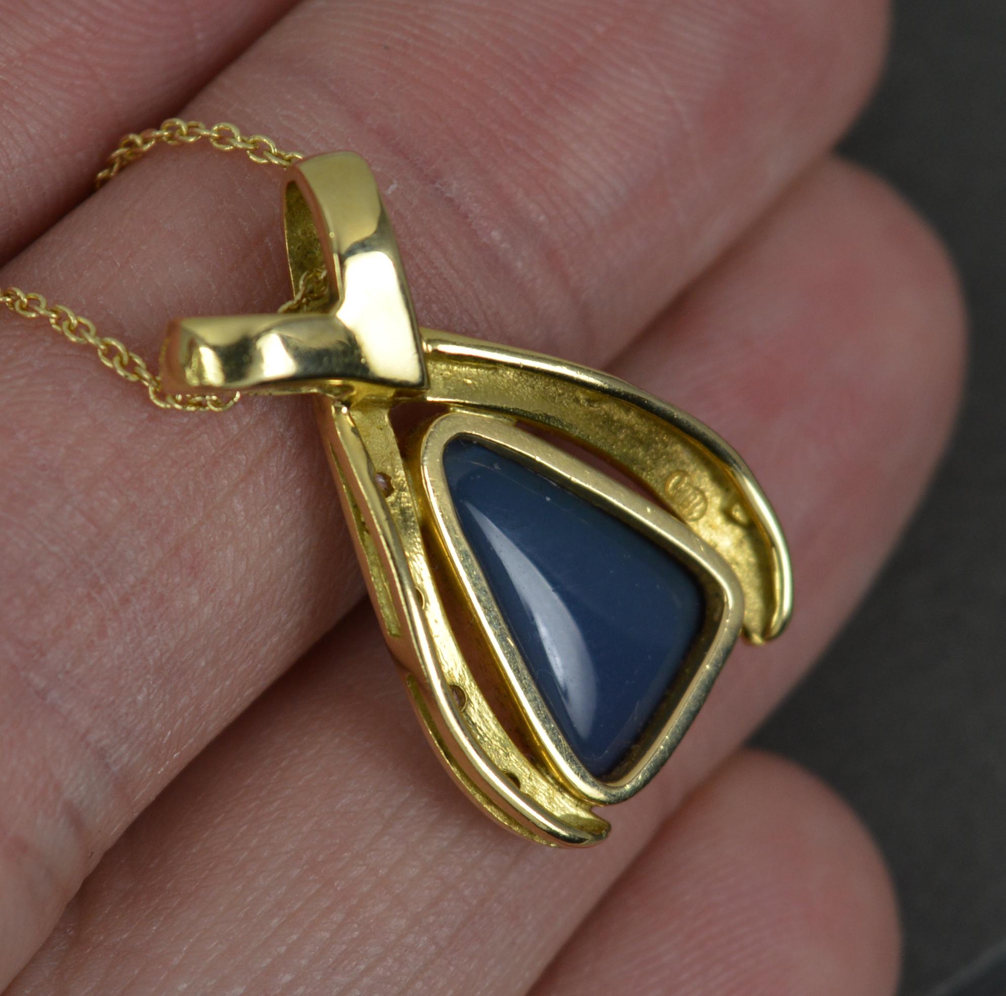 Impressive 18 Carat Gold Opal and Diamond Pendant and Chain For Sale 2