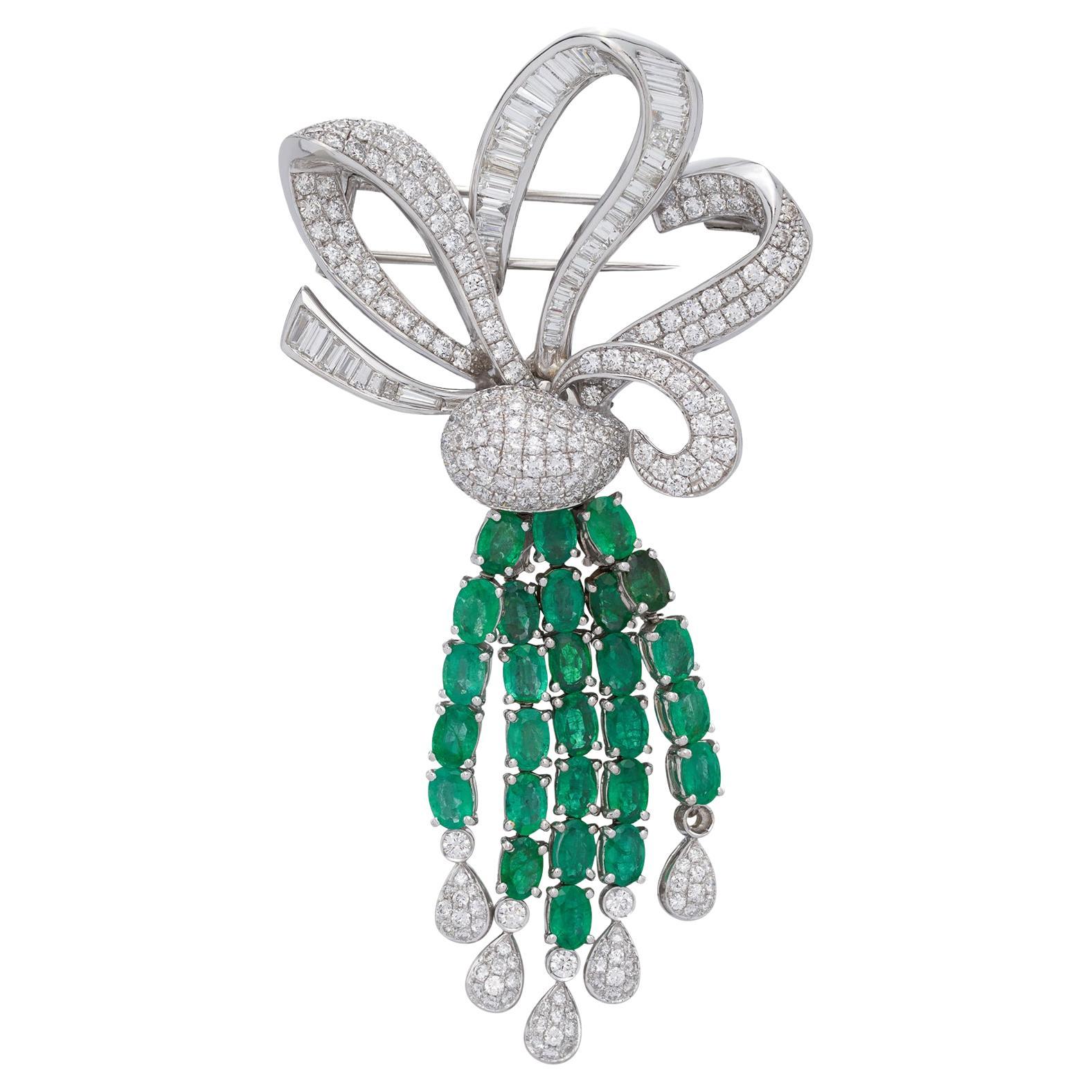 Impressive 18k White Gold Diamond & Emerald Brooch