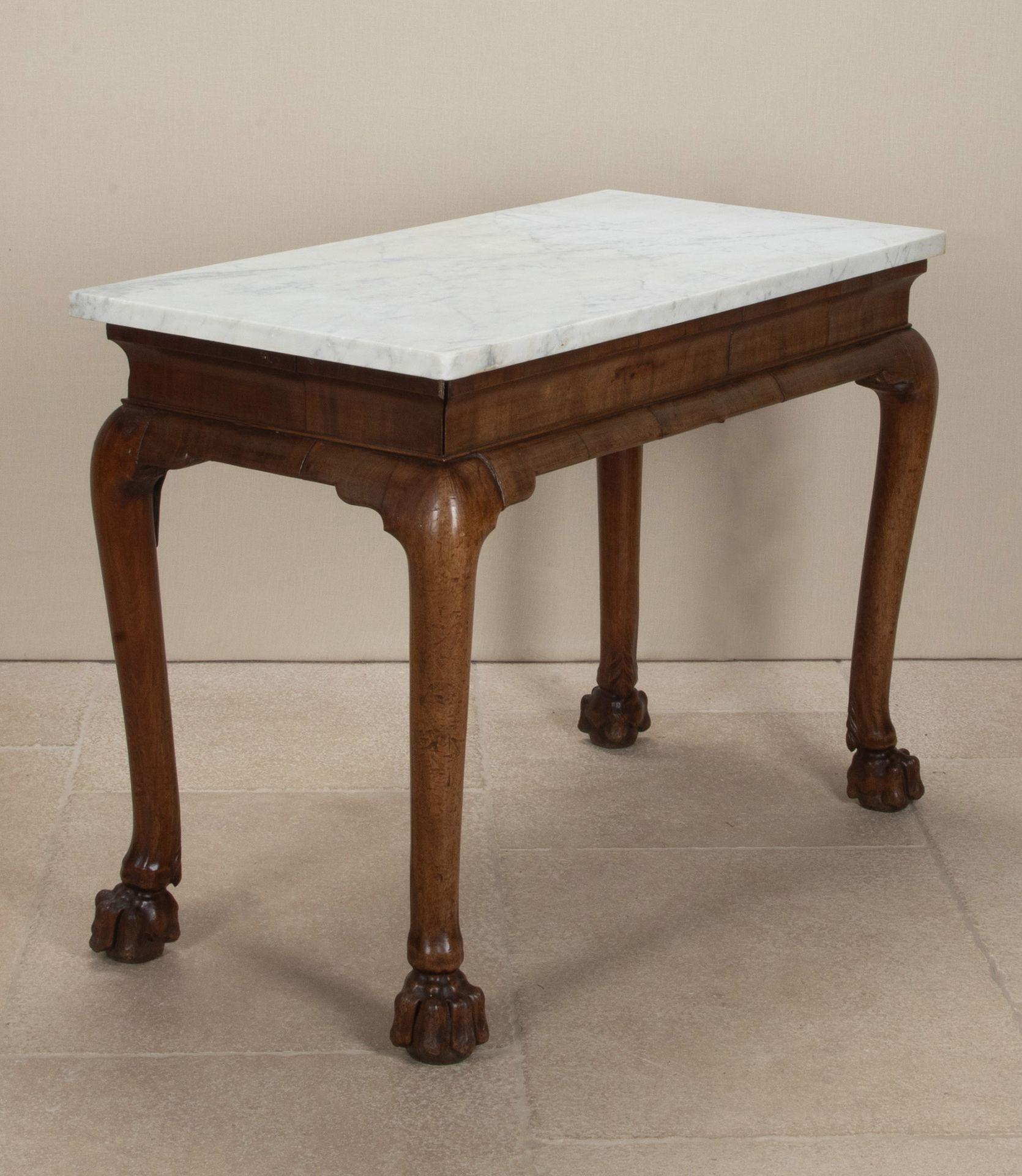 Giorgio II Impressionante tavolo da console irlandese del XVIII secolo in vendita