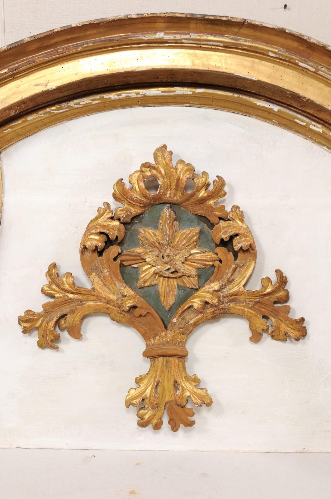 Impressive 18th Century Italian Carved, Gilded & Painted Wood Pediment Fragment For Sale 1