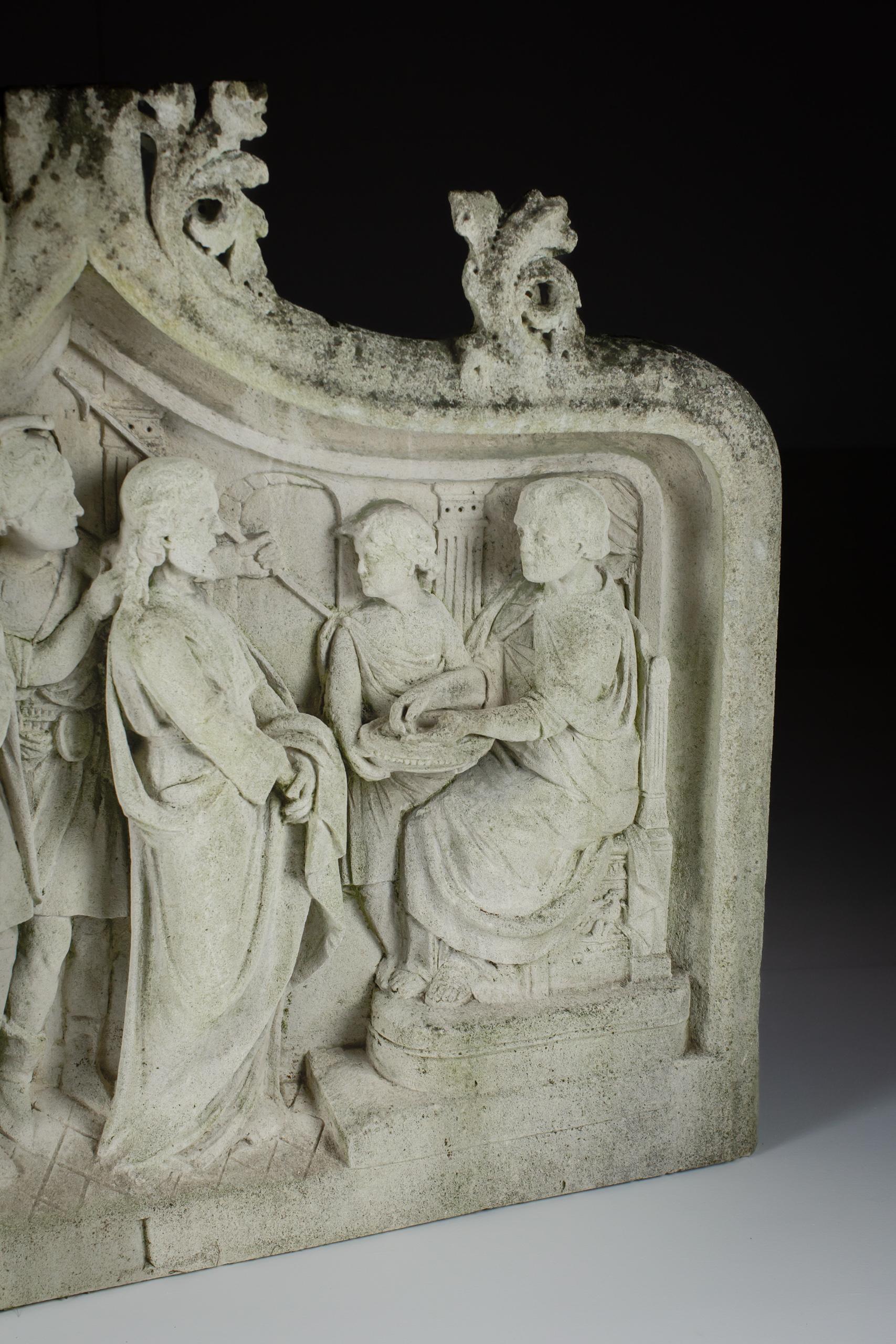 Français Impressionnant relief en pierre sculptée du 18e siècle ou plus antérieur de la Condemnation en vente