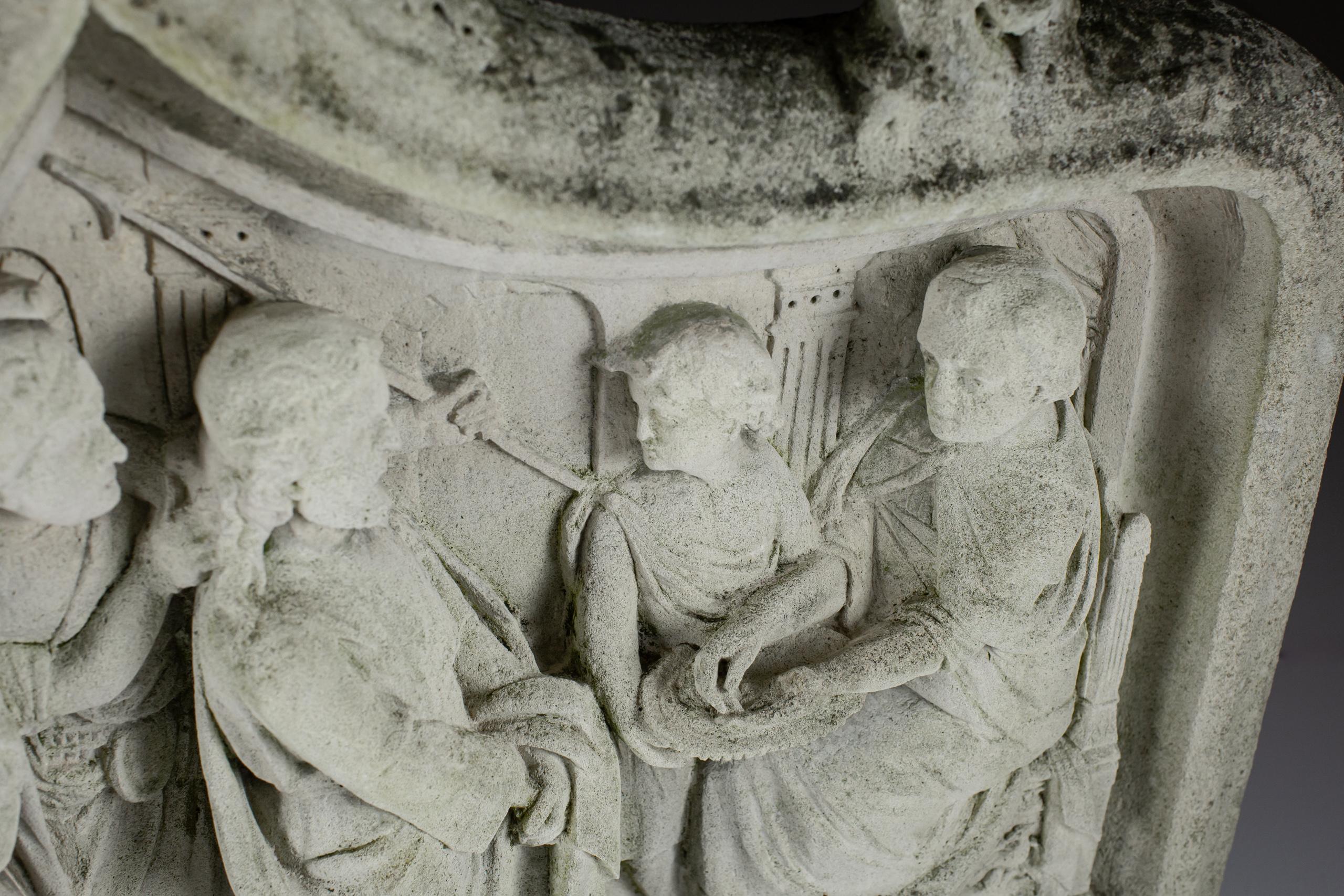 Impressionnant relief en pierre sculptée du 18e siècle ou plus antérieur de la Condemnation État moyen - En vente à Pease pottage, West Sussex