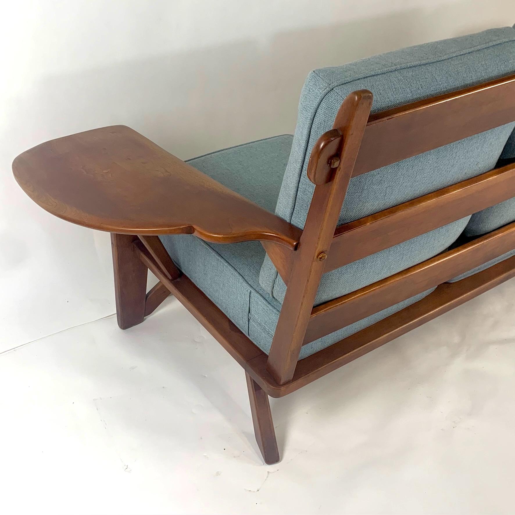 Impressive 1930s Cushman Maple Paddle Arm Sofa Designed by William DeVries 7