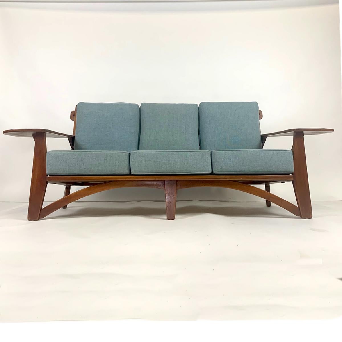 American Craftsman Impressive 1930s Cushman Maple Paddle Arm Sofa Designed by William DeVries