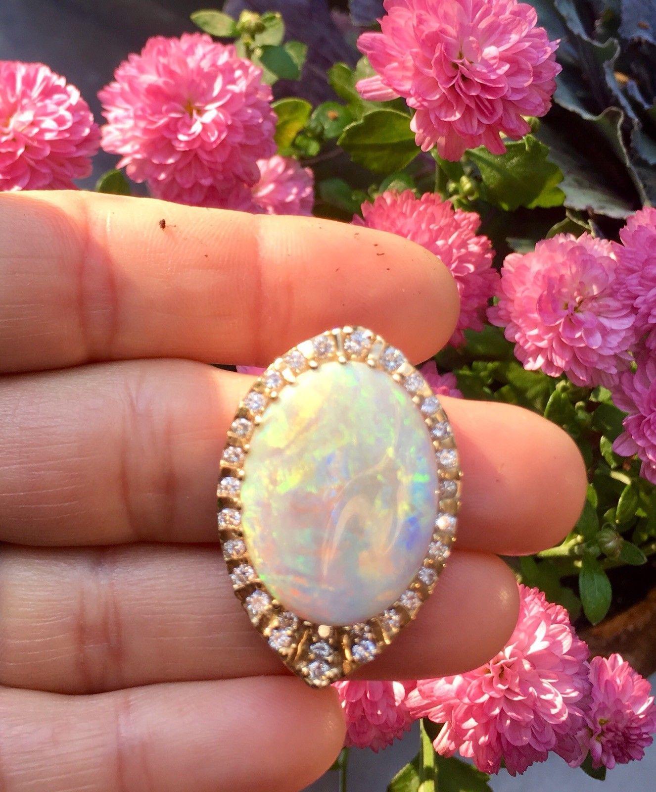 Impressive 1970s 14 Karat Gold 29 Carat Opal VS Diamond Brooch Necklace Pendant For Sale 1