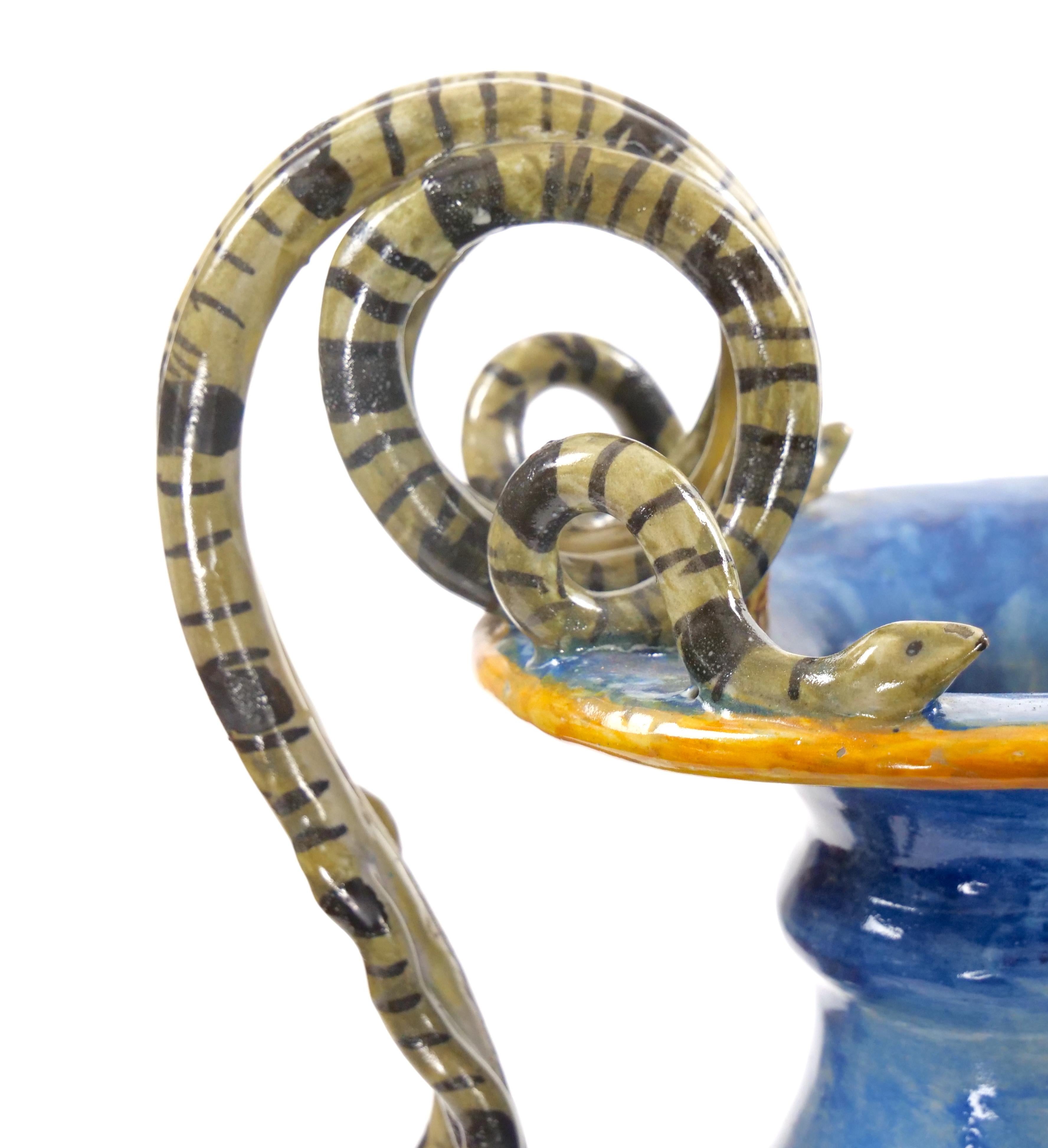 Impresionante centro de mesa de mayólica italiana del siglo XIX / Asas dobles de serpiente en venta 10