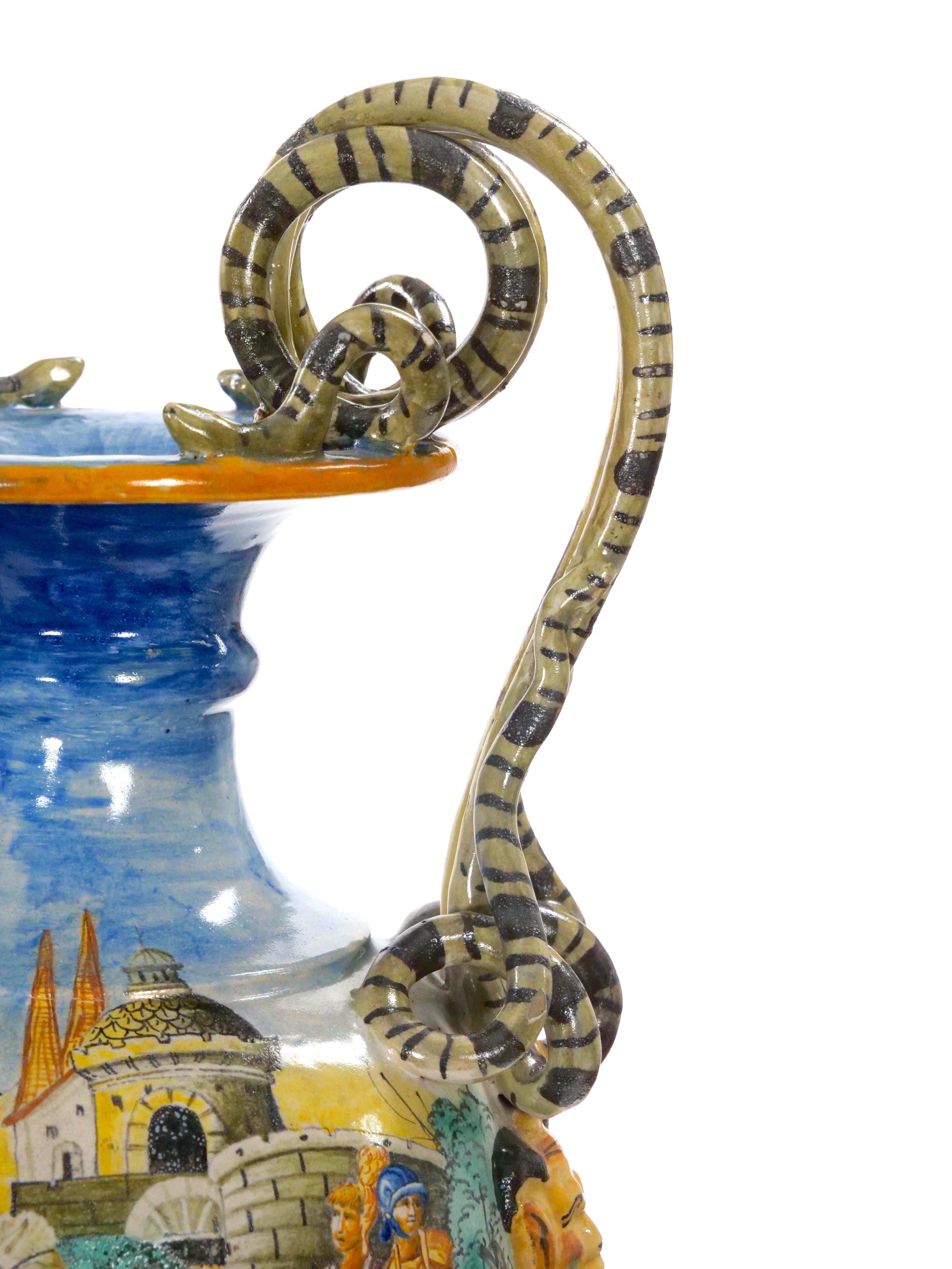Impresionante centro de mesa de mayólica italiana del siglo XIX / Asas dobles de serpiente Italiano en venta