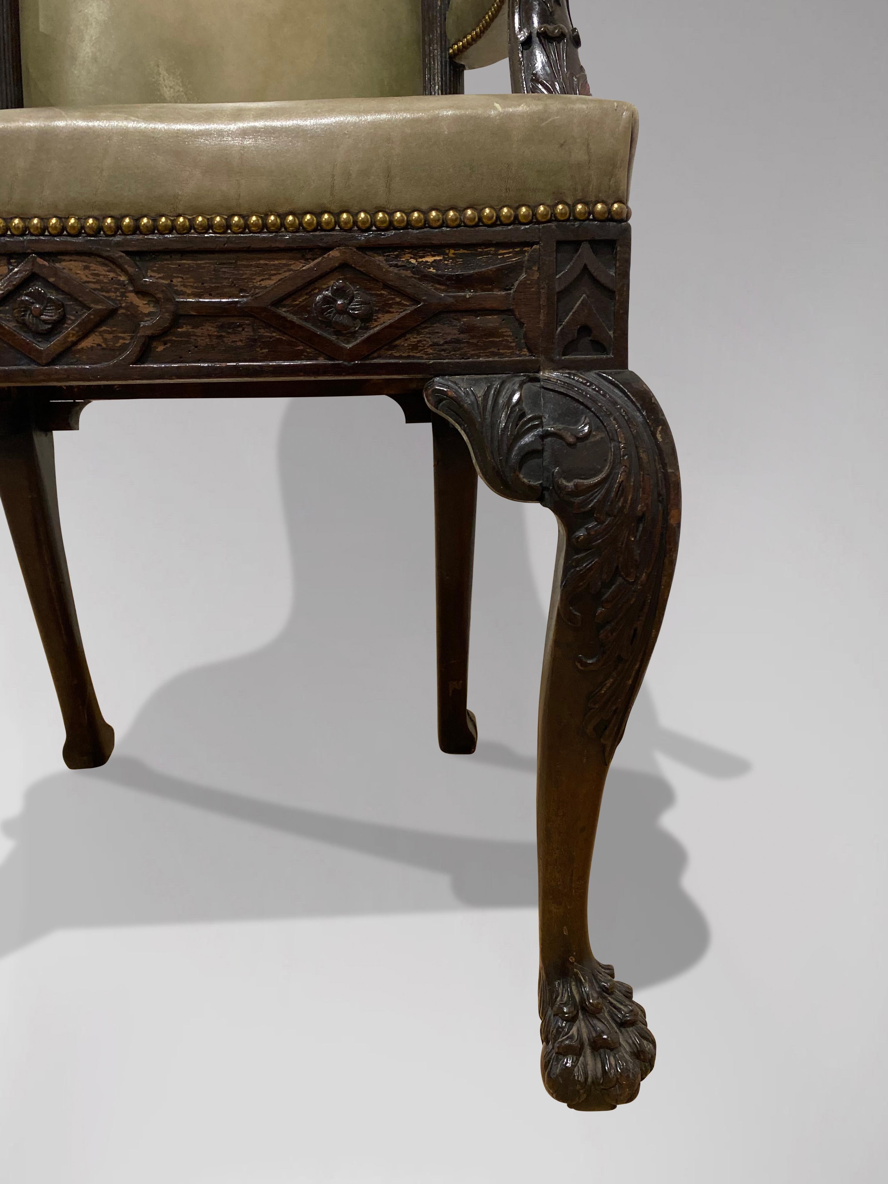 Cuir Impressionnant fauteuil trône maçonnique en acajou et cuir du 19ème siècle en vente