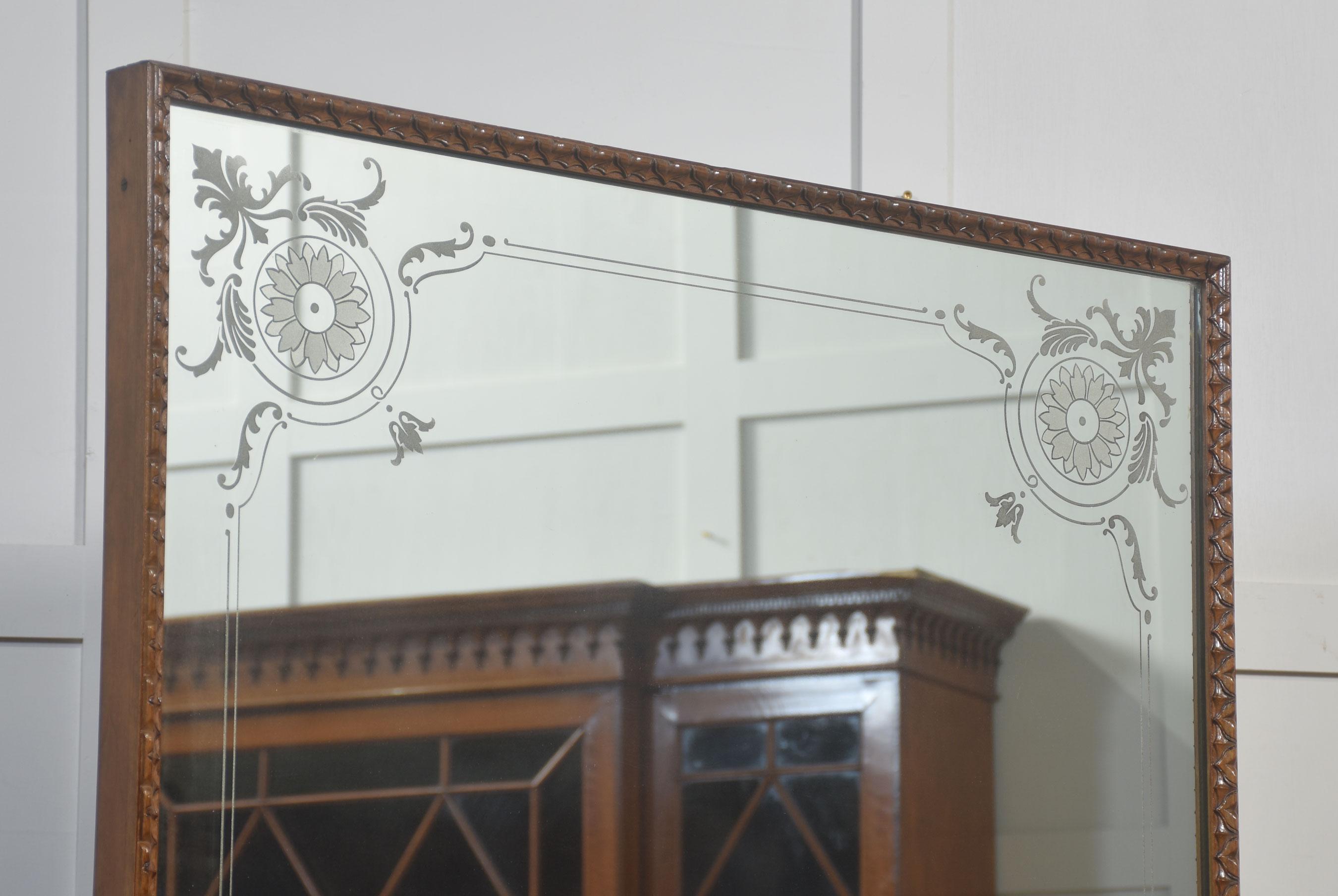 Impressive 19th-Century Mahogany Dressing Chest For Sale 6