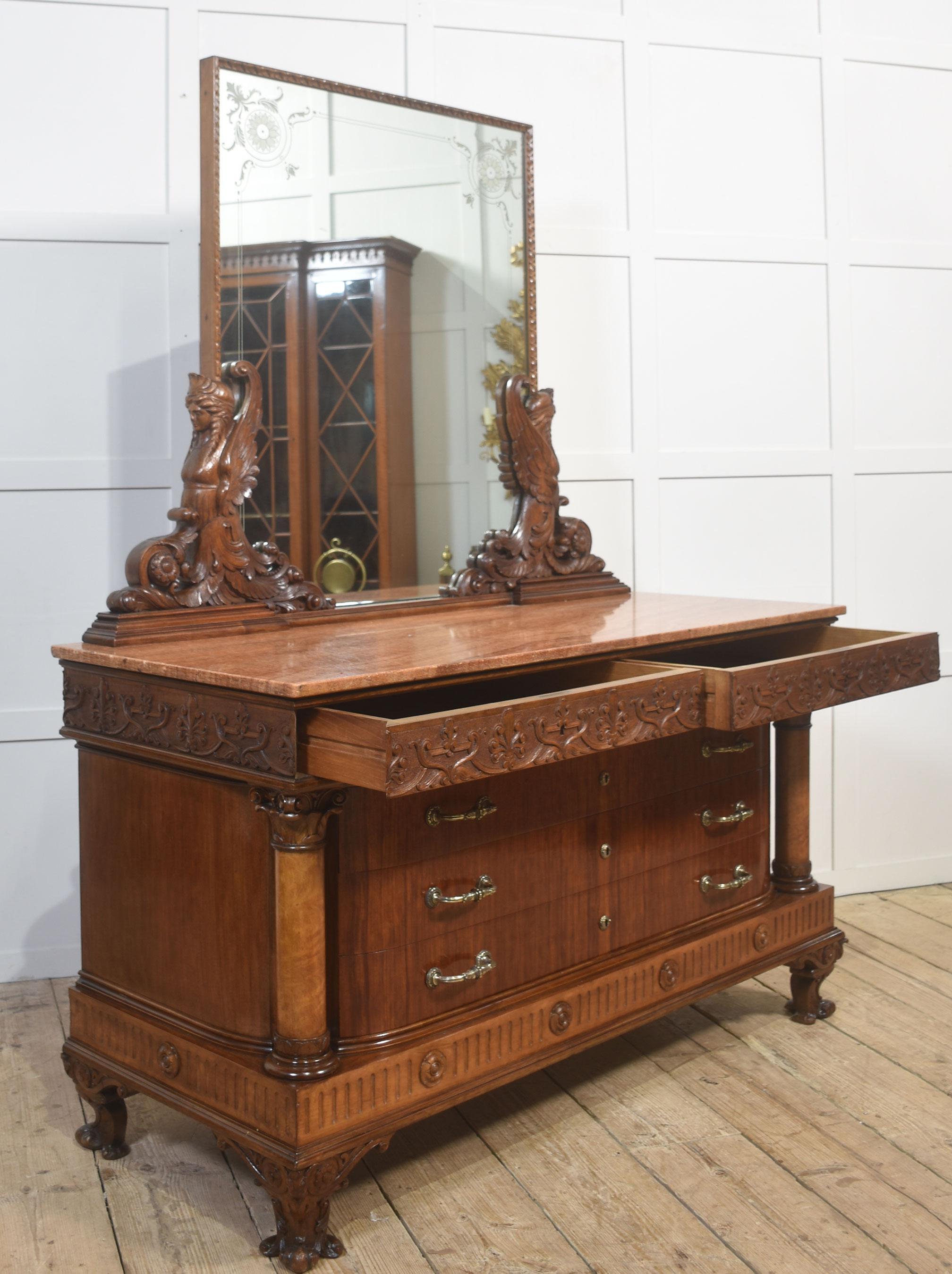 Impressive 19th-Century Mahogany Dressing Chest For Sale 9