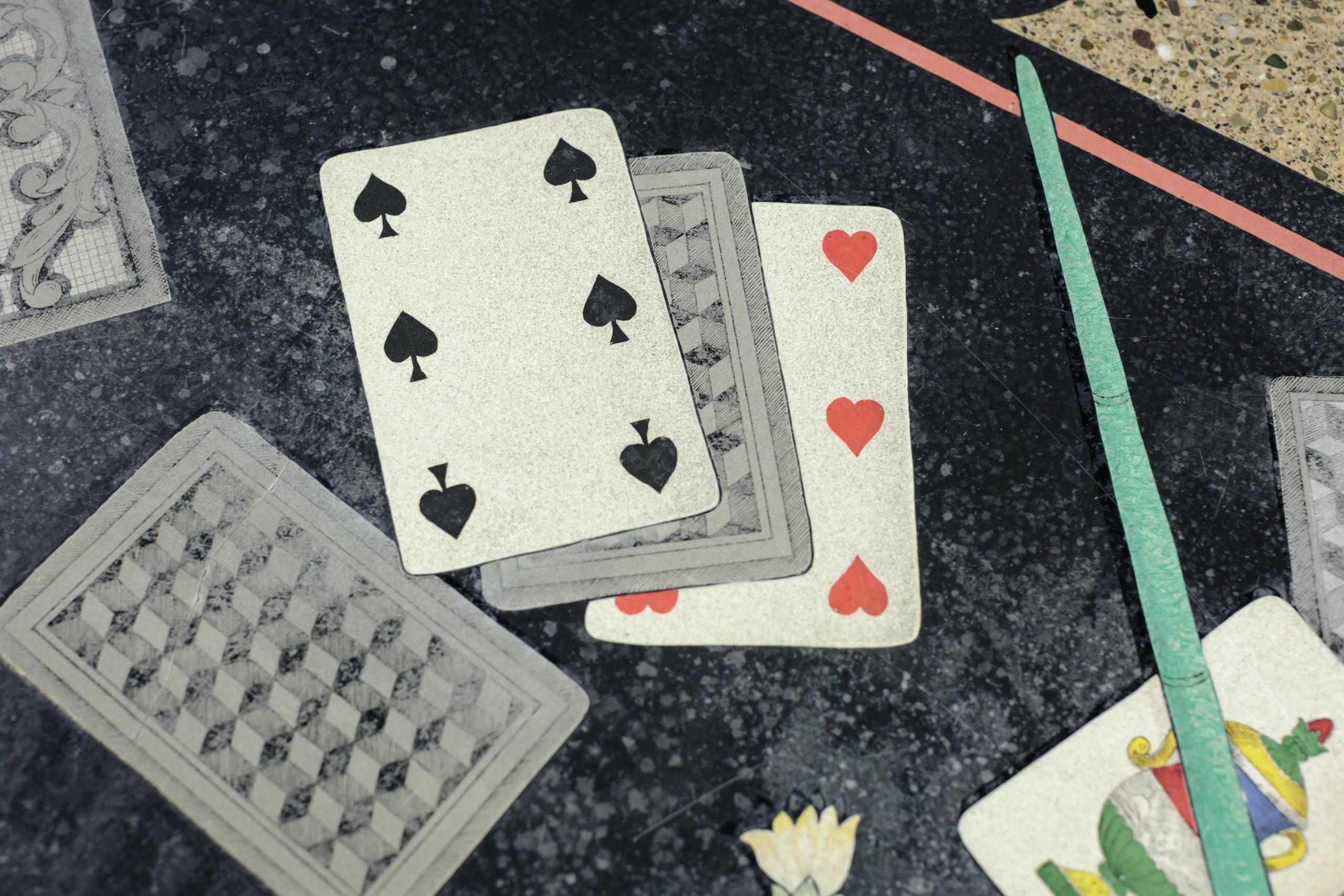 Impressionnante table en trompe l'oeil de Scagliola du 19e siècle en vente 4