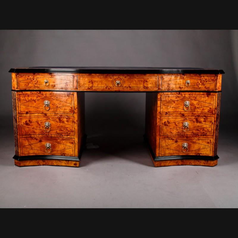 Impressive 20th century English style writing table, 


Writing table in The English style. Maple Roots with thread intarsia on solid pinewood. Partially ebonized. Strongly bowed, four sided curved three part border. Widely framed table platter.