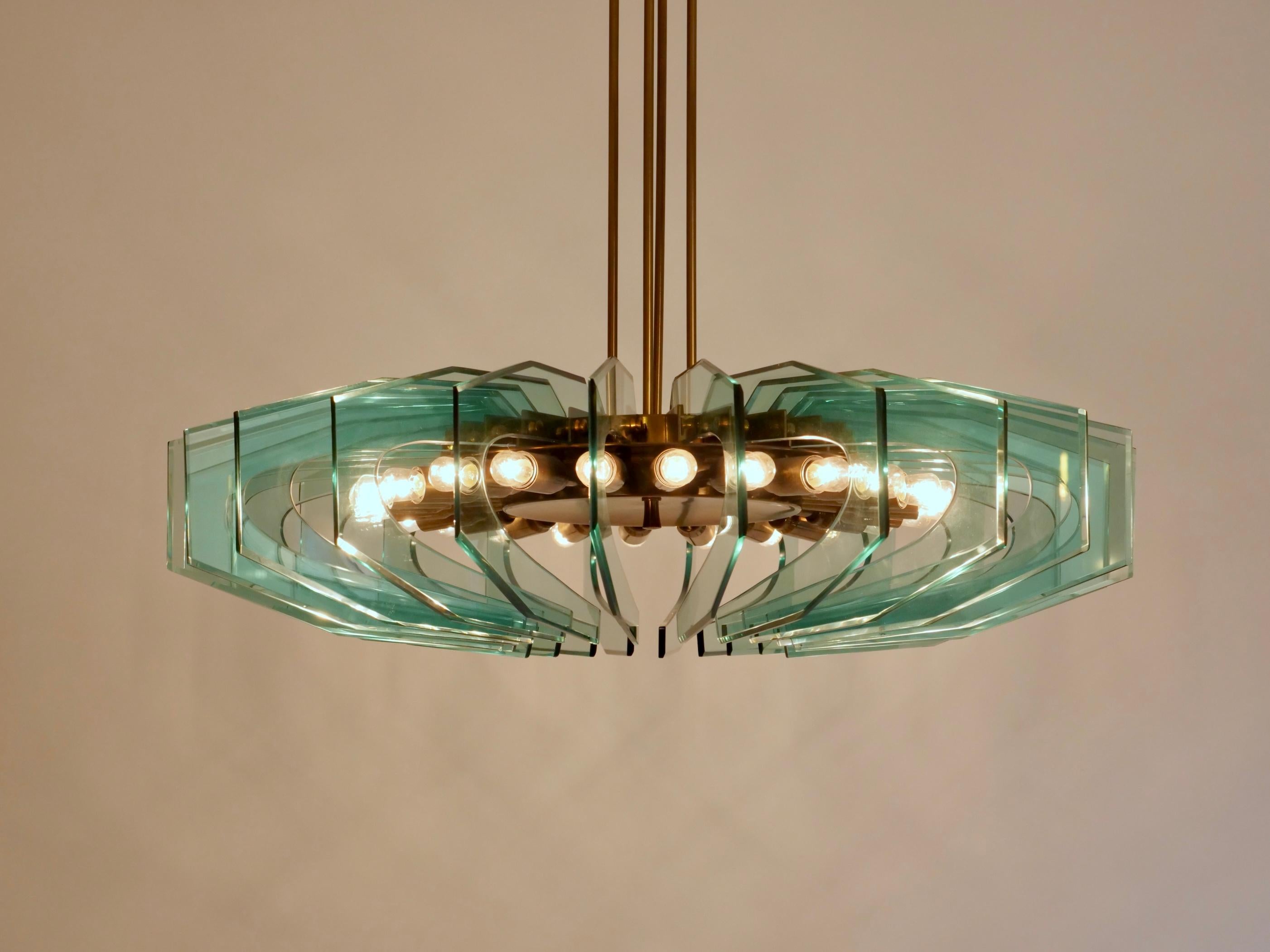 Impresionante araña de 24 luces Italia c1960 Moderno de mediados de siglo en venta