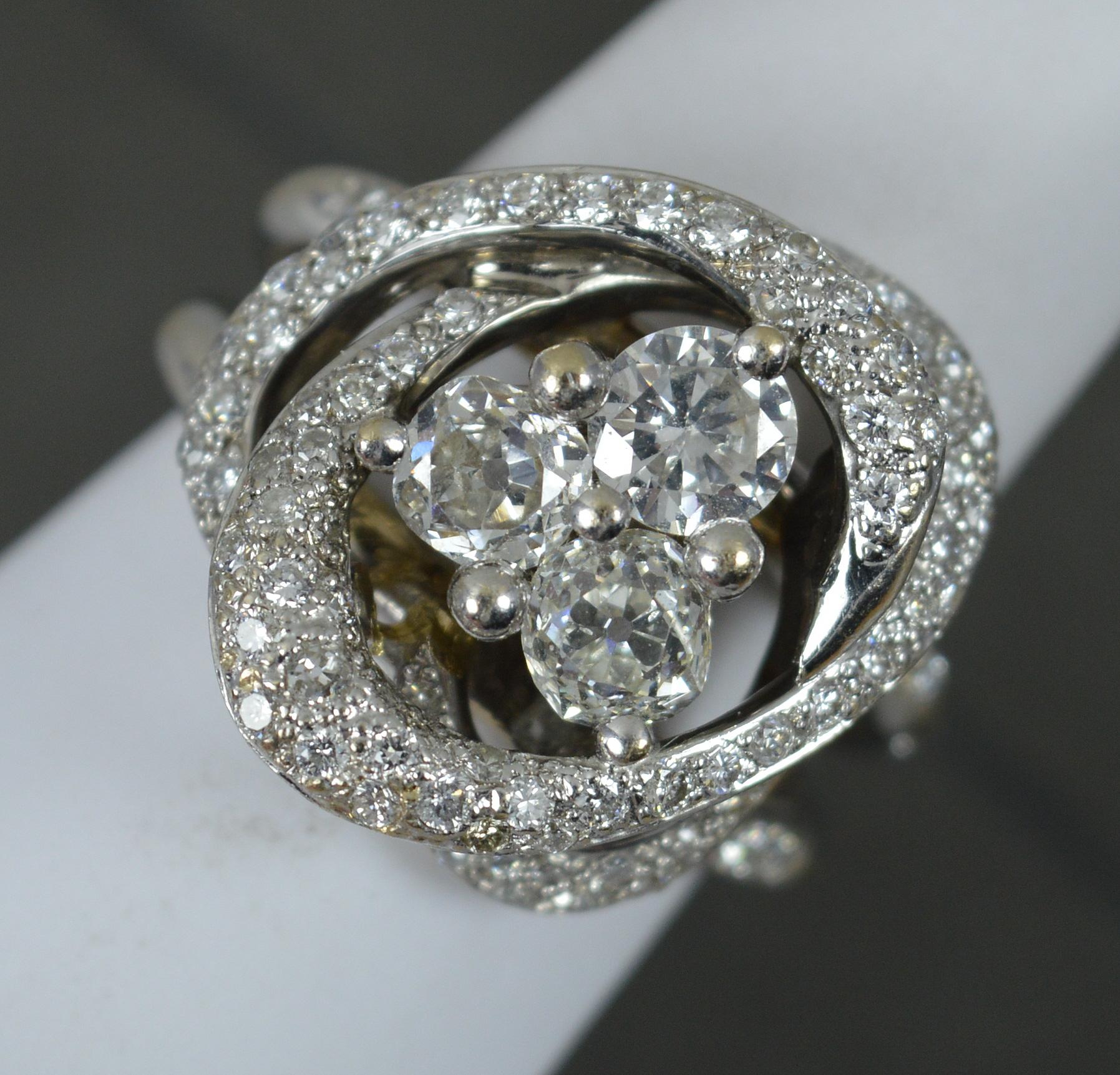 Impressive 2.5ct Diamond and 18ct Gold Heavy Cluster Ring For Sale 6