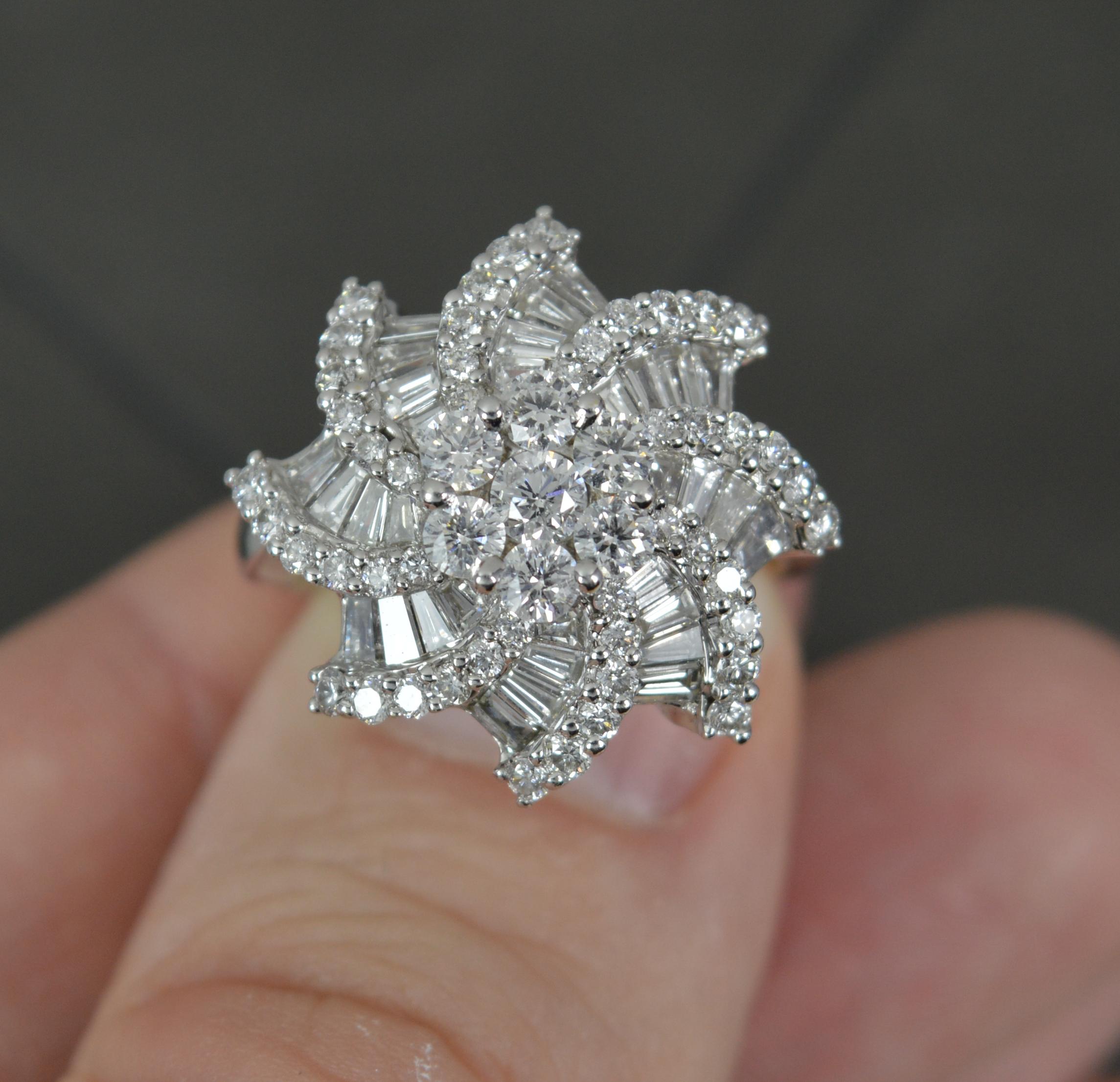 Impressive 2.5ct Diamond and 18ct Gold Swirl Cluster Ring For Sale 2