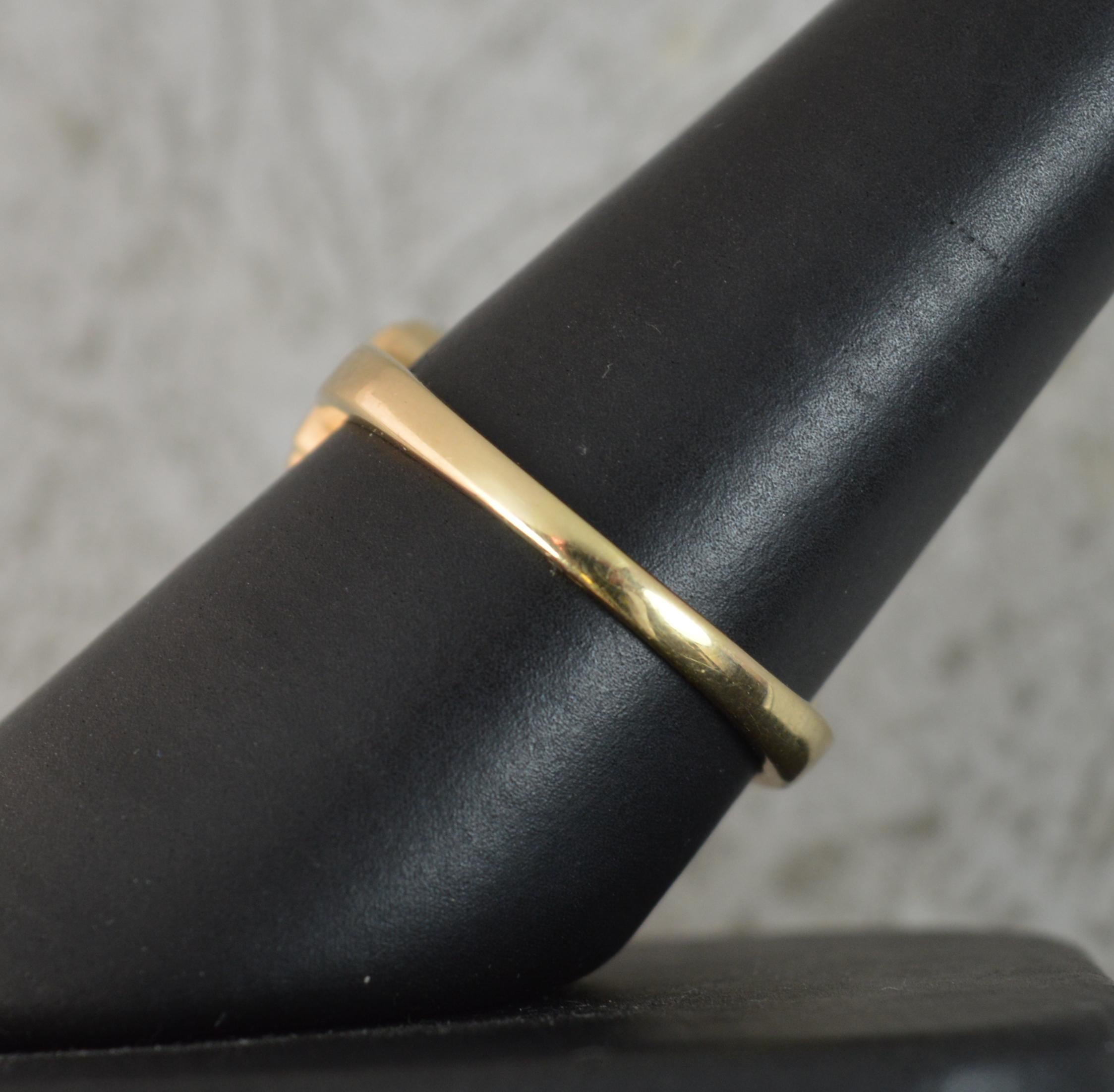 Impressive 2.75 Carat Diamond 14ct Gold Cluster Engagement Ring For Sale 5