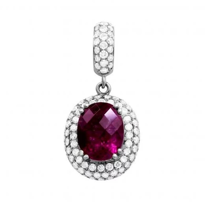 White Gold 14K Pendant

Diamond 8-0,1 ct
Diamond 122-1,07ct
Tourmaline 1-2,99 ct

Weight 3,51 grams


It is our honor to create fine jewelry, and it’s for that reason that we choose to only work with high-quality, enduring materials that can almost