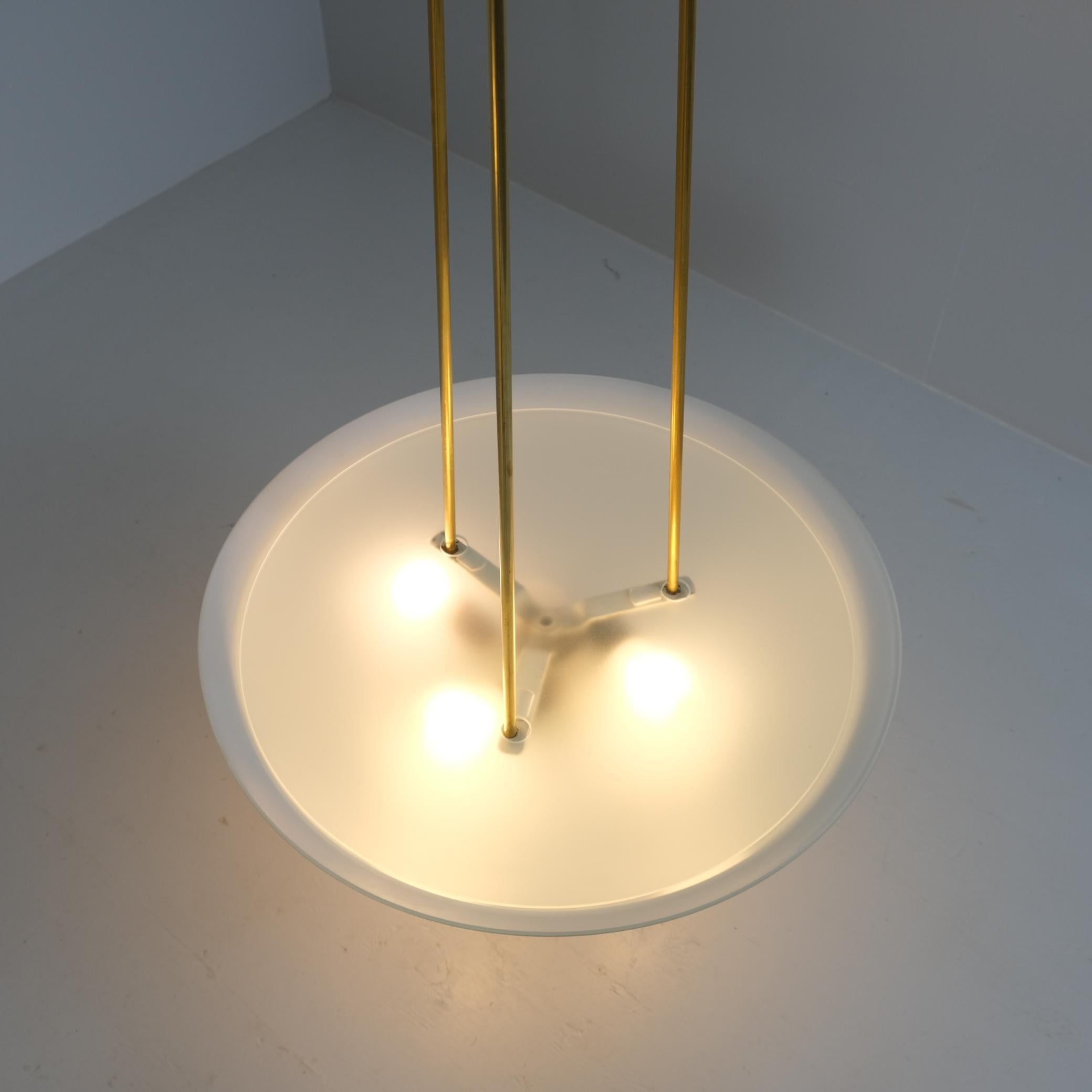 Beeindruckende 2 m hohe Paavo Tynell-Deckenleuchten aus Arabia Finnland, Taito 1940er Jahre. im Angebot 2