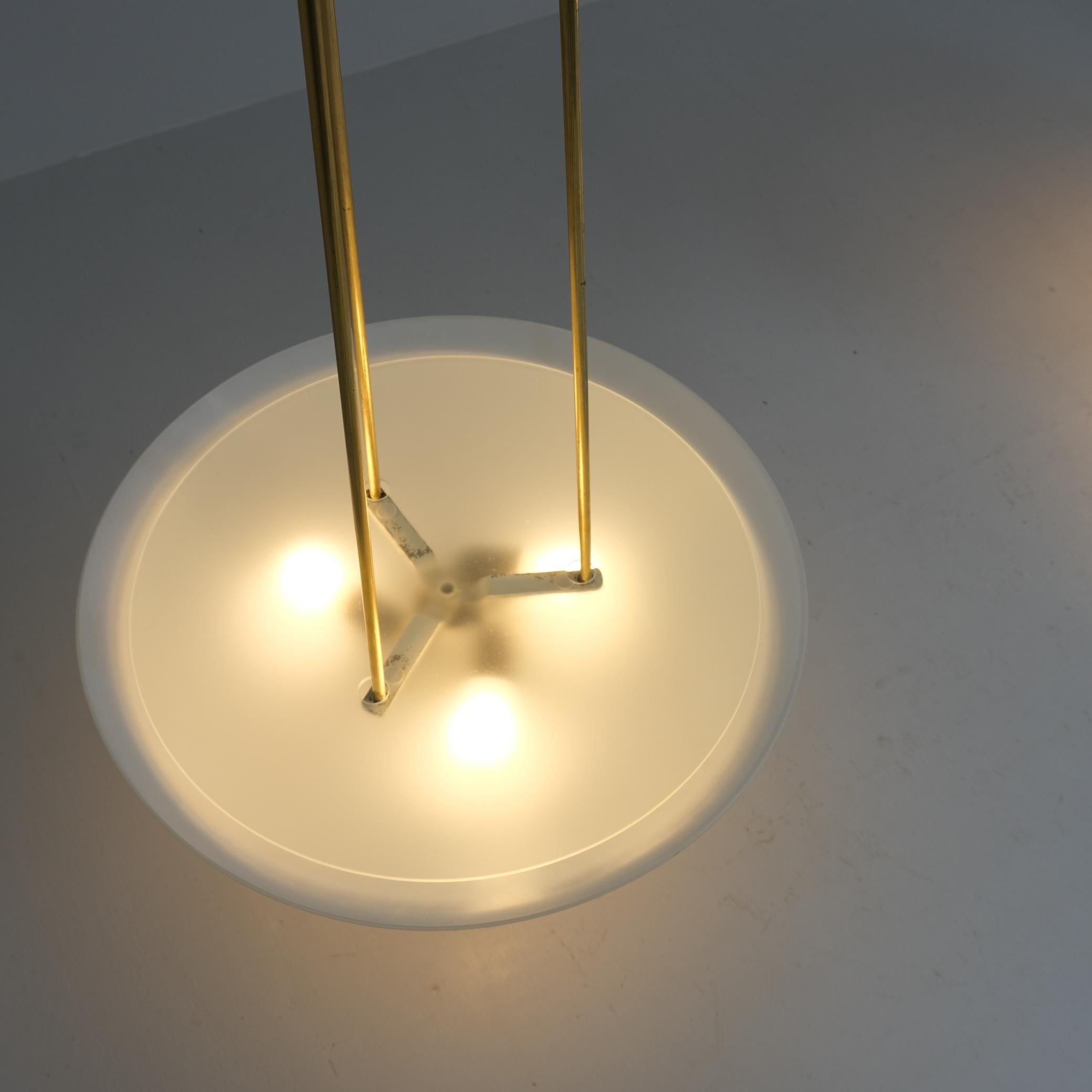 Beeindruckende 2 m hohe Paavo Tynell-Deckenleuchten aus Arabia Finnland, Taito 1940er Jahre. im Angebot 3