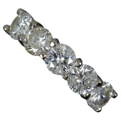 Impressive 3.00 Carat Diamond and 18 Carat Gold Five Stone Stack Ring