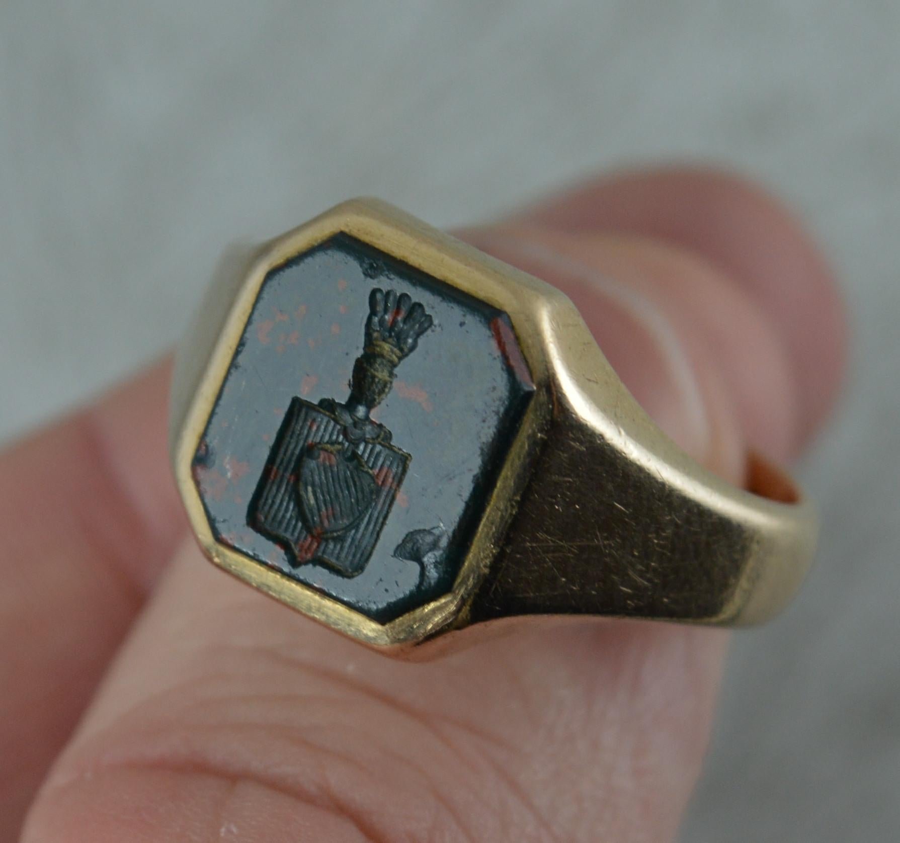 Square Cut Impressive 9 Carat Gold and Bloodstone Intaglio Seal Signet Ring