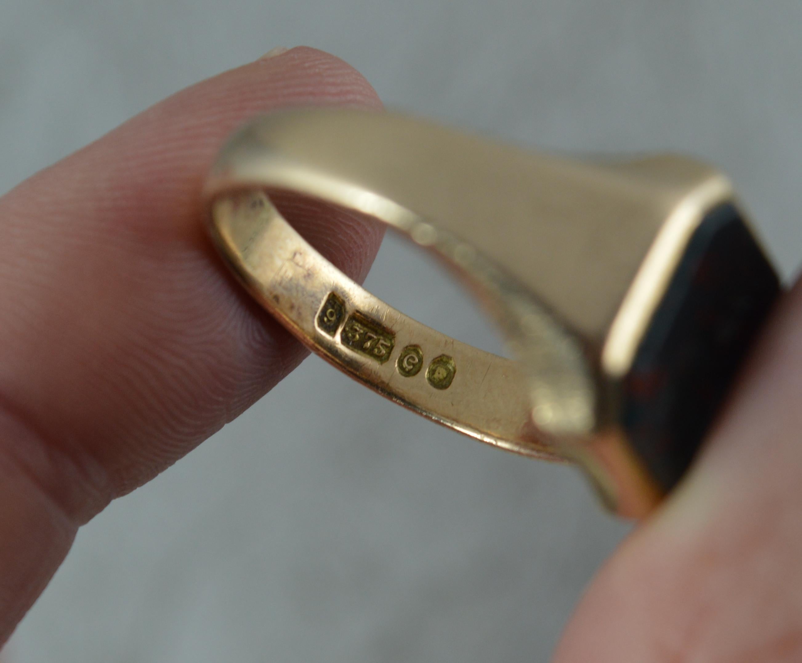 Impressive 9 Carat Gold and Bloodstone Intaglio Seal Signet Ring 2